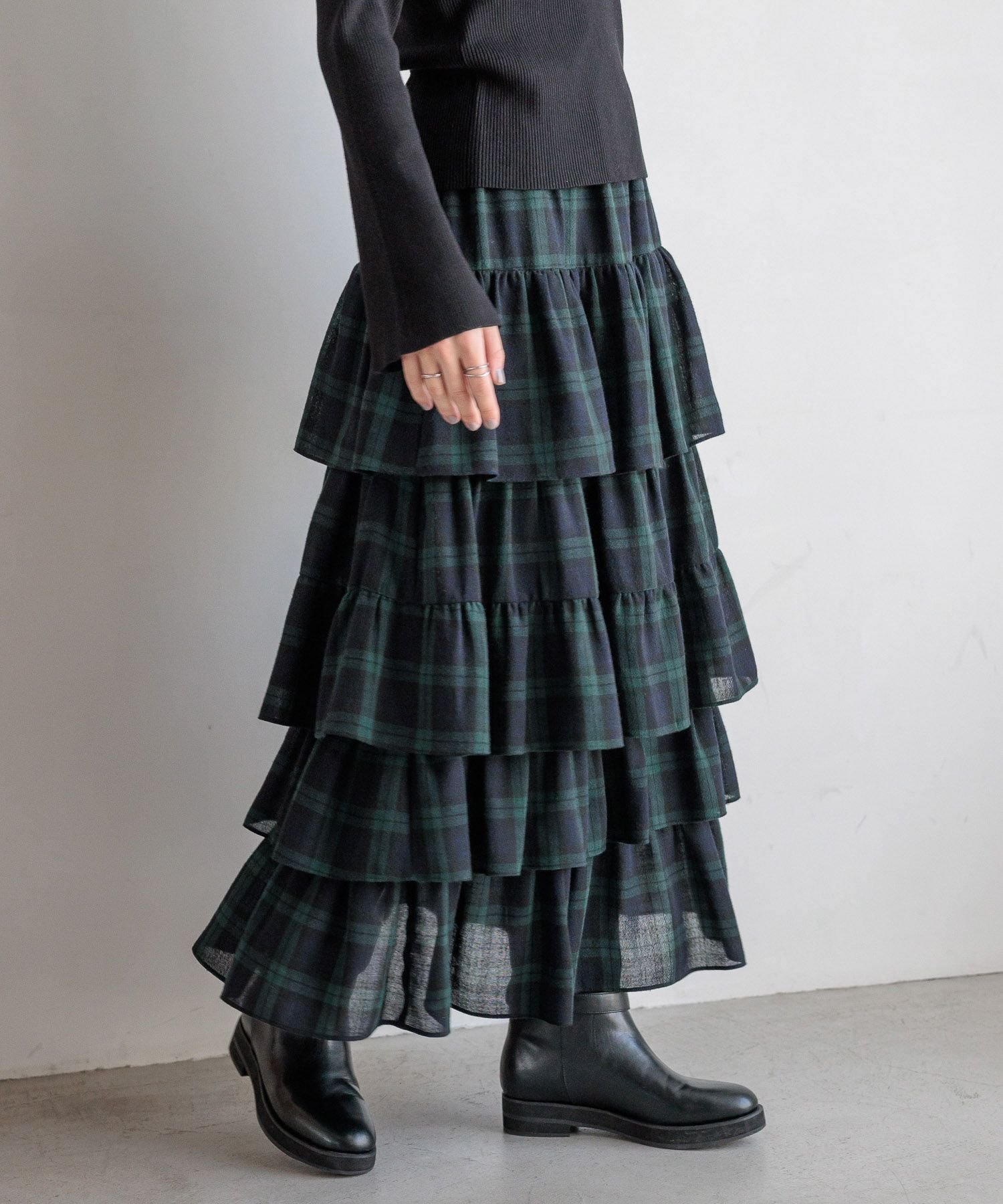 【ローリーズファーム/LOWRYS FARM】のタータンチェックティアードスカート インテリア・キッズ・メンズ・レディースファッション・服の通販 founy(ファニー) 　ファッション　Fashion　レディースファッション　Fashion for Women　スカート　Skirts　ティアードスカート　Tiered Skirts　ギャザー　Gathered, Ruffled　シンプル　Simple, Minimal　ティアード　Tiered, Tiered Style　バランス　Balance, Style Balance　秋　Autumn　グリーンチェック|ID: prp329100004708673 ipo3291000000034009644