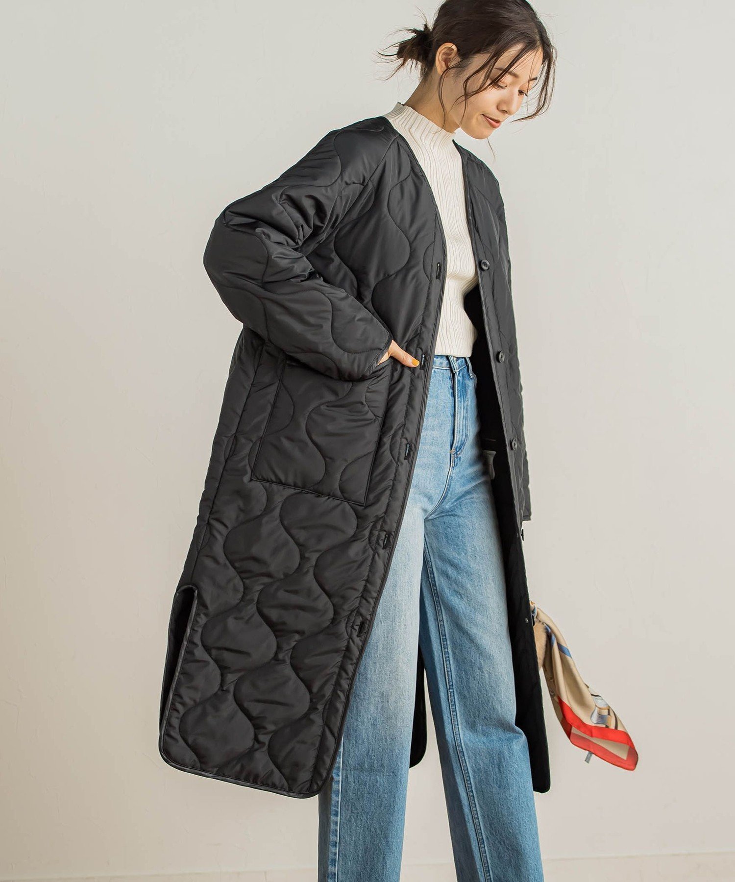 【ドロワット ロートレアモン/Droite Lautreamont】の50dエコペットコンフォータス中綿コート≪洗濯機で洗える≫ インテリア・キッズ・メンズ・レディースファッション・服の通販 founy(ファニー) 　ファッション　Fashion　レディースファッション　Fashion for Women　アウター　Coat / Outerwear Collection　コート・ロングコート・ピーコート　Long Coats, Peacoats & More　インナー　Innerwear　洗える　Machine Washable　キルティング　Quilted, Quilting　スリット　Slit, Slit Detail　パイピング　Piping, Trim Design　ベーシック　Basic, Essential　ポケット　Pocket, Pocket Detail　マフラー　Scarf, Muffler　ミドル　Middle Length, Mid Height　ラウンド　Round, Round Neck　リップ　Lip, Lip Motif　ロング　Long, Long-Length　冬　Winter / This Winter　A/W・秋冬　Autumn/Winter　2024年　2024　2024-2025秋冬・A/W　Autumn/Winter 2024–25 AW24–25　ブラック|ID: prp329100004708700 ipo3291000000034010106