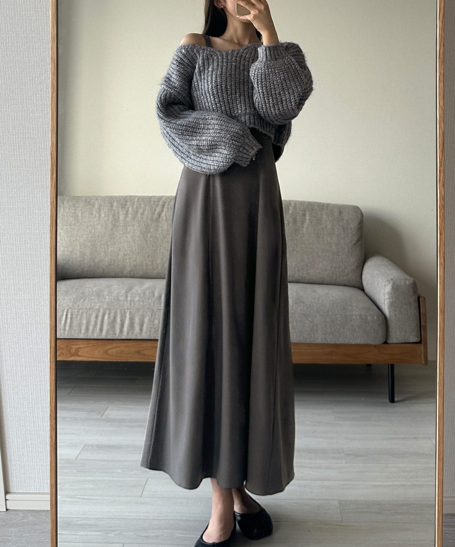 【ジュノア/JUNOAH】のLouere ショートニットトップス+フレアキャミワンピース インテリア・キッズ・メンズ・レディースファッション・服の通販 founy(ファニー) 　ファッション　Fashion　レディースファッション　Fashion for Women　ワンピース　Dresses　キャミソールワンピース　Camisole Dresses　アクリル　Acrylic Material　チャコール|ID: prp329100004708757 ipo3291000000034010656