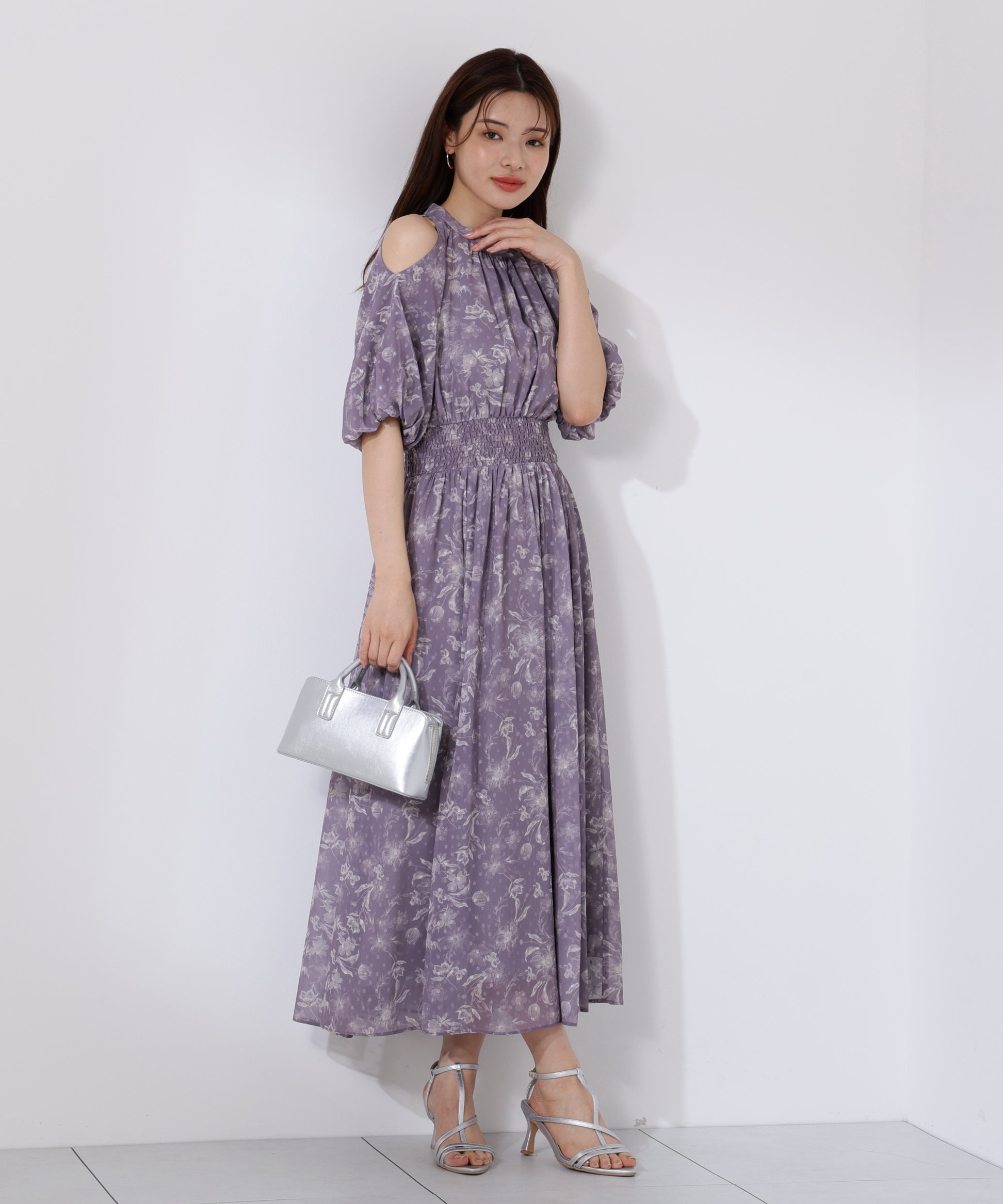 【プロポーション ボディドレッシング/PROPORTION BODY DRESSING】のオープンショルダー花柄ワンピース インテリア・キッズ・メンズ・レディースファッション・服の通販 founy(ファニー) 　ファッション　Fashion　レディースファッション　Fashion for Women　ワンピース　Dresses　シフォン　Chiffon, Lightweight Fabric　ショルダー　Shoulder, Shoulder Strap　トレンド　Trend, Trending Now　ドット　Polka Dot, Dot Pattern　バルーン　Balloon, Balloon Silhouette　フェミニン　Feminine, Girly　チャコール2|ID: prp329100004708789 ipo3291000000034011237