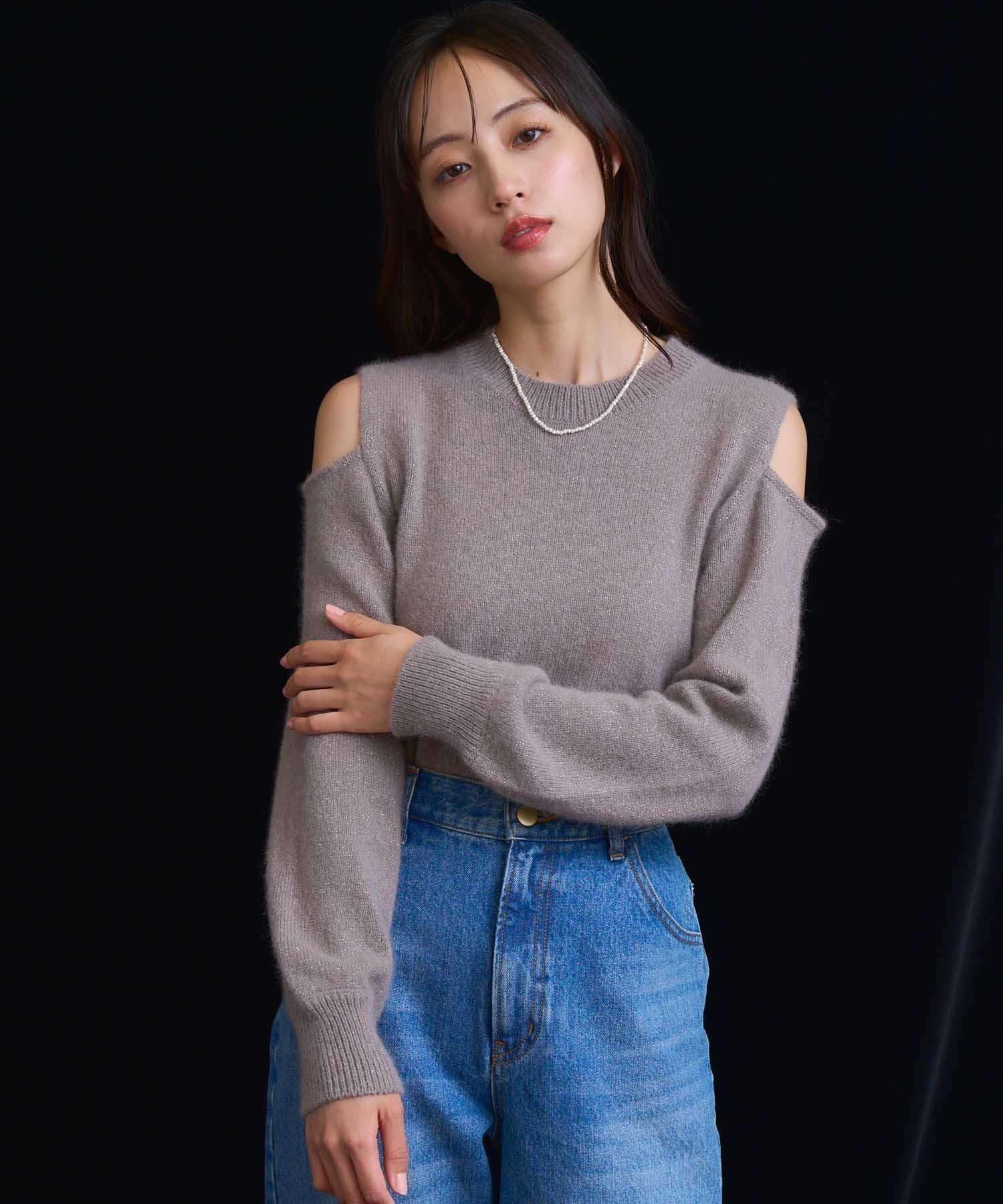 【ノエラ/Noela】のオープンショルダーフォックスニット インテリア・キッズ・メンズ・レディースファッション・服の通販 founy(ファニー) 　ファッション　Fashion　レディースファッション　Fashion for Women　トップス・カットソー　Cut & Sew Tops　ニット　Knit Tops & Sweaters　フォックス　Fox, Fox Fur　ポケット　Pocket, Pocket Detail　ベージュ|ID: prp329100004708926 ipo3291000000034012996