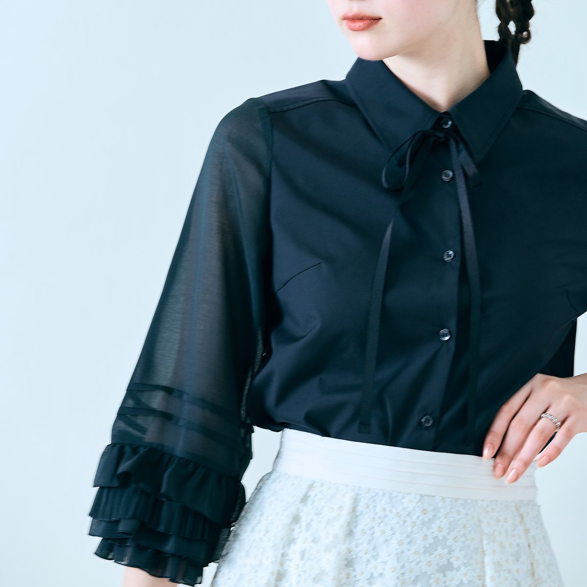 【ローズティアラ/Rose Tiara】のシアーフリルスリーブブラウス インテリア・キッズ・メンズ・レディースファッション・服の通販 founy(ファニー) 　ファッション　Fashion　レディースファッション　Fashion for Women　トップス・カットソー　Cut & Sew Tops　シャツ・ブラウス・オフィスカジュアル　Elegant Blouses & Button-Ups　スタンダード　Standard, Basic　スマート　Smart, Elegant　フェミニン　Feminine, Girly　フリル　Frill, Ruffle　プリント　Print, Printed Pattern　プリーツ　Pleats, Pleated　ポケット　Pocket, Pocket Detail　ブラック|ID: prp329100004708936 ipo3291000000034013080