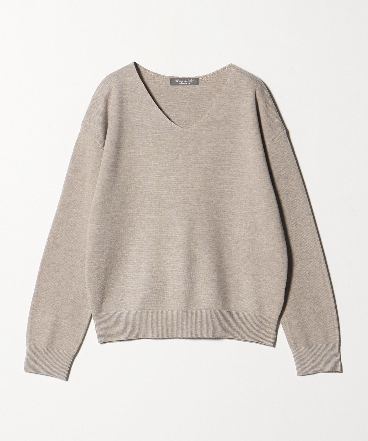 【ユナイテッドアローズ/UNITED ARROWS】のミラノリブ Vネックニット -ウォッシャブル- A DAY IN THE LIFE 人気、トレンドファッション・服の通販 founy(ファニー) 　ファッション　Fashion　レディースファッション　Fashion for Women　トップス・カットソー　Cut & Sew Tops　ニット　Knit Tops & Sweaters　Vネックトップス　V-Neck Tops / V-Cut Neckline Shirts　ウォッシャブル　Machine Washable　ウォーム　Warm Fabric　カーディガン　Cardigan, Knitwear　シンプル　Simple, Minimal　ジャケット　Jacket, Outerwear　ストライプ　Stripe, Striped Pattern　デコルテ　Décolleté, Neckline　デニム　Denim, Jeans Material　トレンド　Trend, Trending Now　バランス　Balance, Style Balance　フィット　Fit, Slim Fit　プリーツ　Pleats, Pleated　ベーシック　Basic, Essential　ボトルネック　Bottle Neck, Mock Neck　ボーダー　Border, Stripe　ミラノリブ　Milano Rib, Milano Stitch　アウトレット　Outlet / Clearance　エレガント 上品　Elegant　ビジネス 仕事 通勤　Business / Work / Commuting　 other-1|ID: prp329100004709116 ipo3291000000034014860