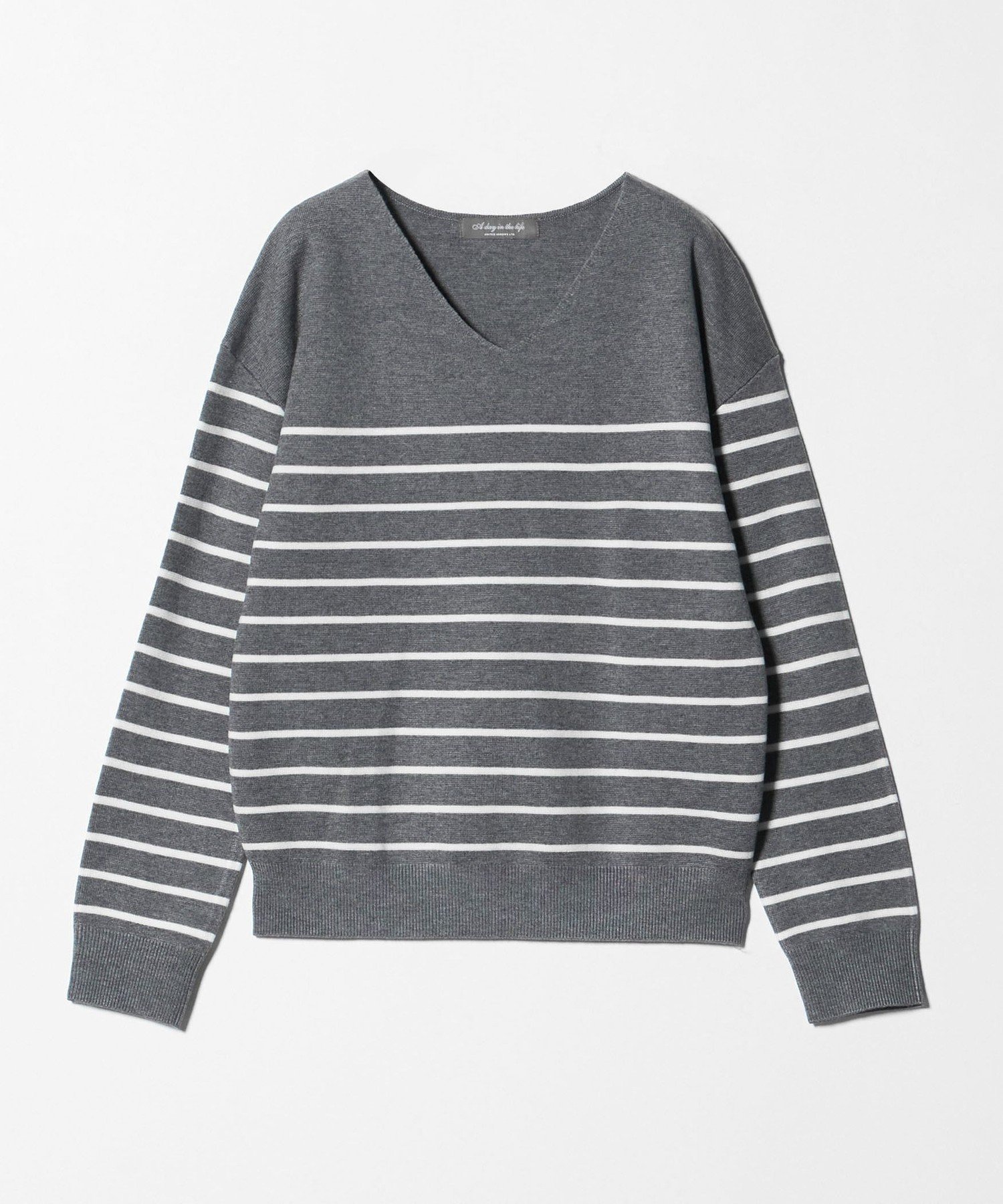【ユナイテッドアローズ/UNITED ARROWS】のミラノリブ Vネックニット -ウォッシャブル- A DAY IN THE LIFE インテリア・キッズ・メンズ・レディースファッション・服の通販 founy(ファニー) 　ファッション　Fashion　レディースファッション　Fashion for Women　トップス・カットソー　Cut & Sew Tops　ニット　Knit Tops & Sweaters　Vネックトップス　V-Neck Tops / V-Cut Neckline Shirts　ウォッシャブル　Machine Washable　ウォーム　Warm Fabric　カーディガン　Cardigan, Knitwear　シンプル　Simple, Minimal　ジャケット　Jacket, Outerwear　ストライプ　Stripe, Striped Pattern　デコルテ　Décolleté, Neckline　デニム　Denim, Jeans Material　トレンド　Trend, Trending Now　バランス　Balance, Style Balance　フィット　Fit, Slim Fit　プリーツ　Pleats, Pleated　ベーシック　Basic, Essential　ボトルネック　Bottle Neck, Mock Neck　ボーダー　Border, Stripe　ミラノリブ　Milano Rib, Milano Stitch　アウトレット　Outlet / Clearance　エレガント 上品　Elegant　ビジネス 仕事 通勤　Business / Work / Commuting　その他1|ID: prp329100004709116 ipo3291000000034014865