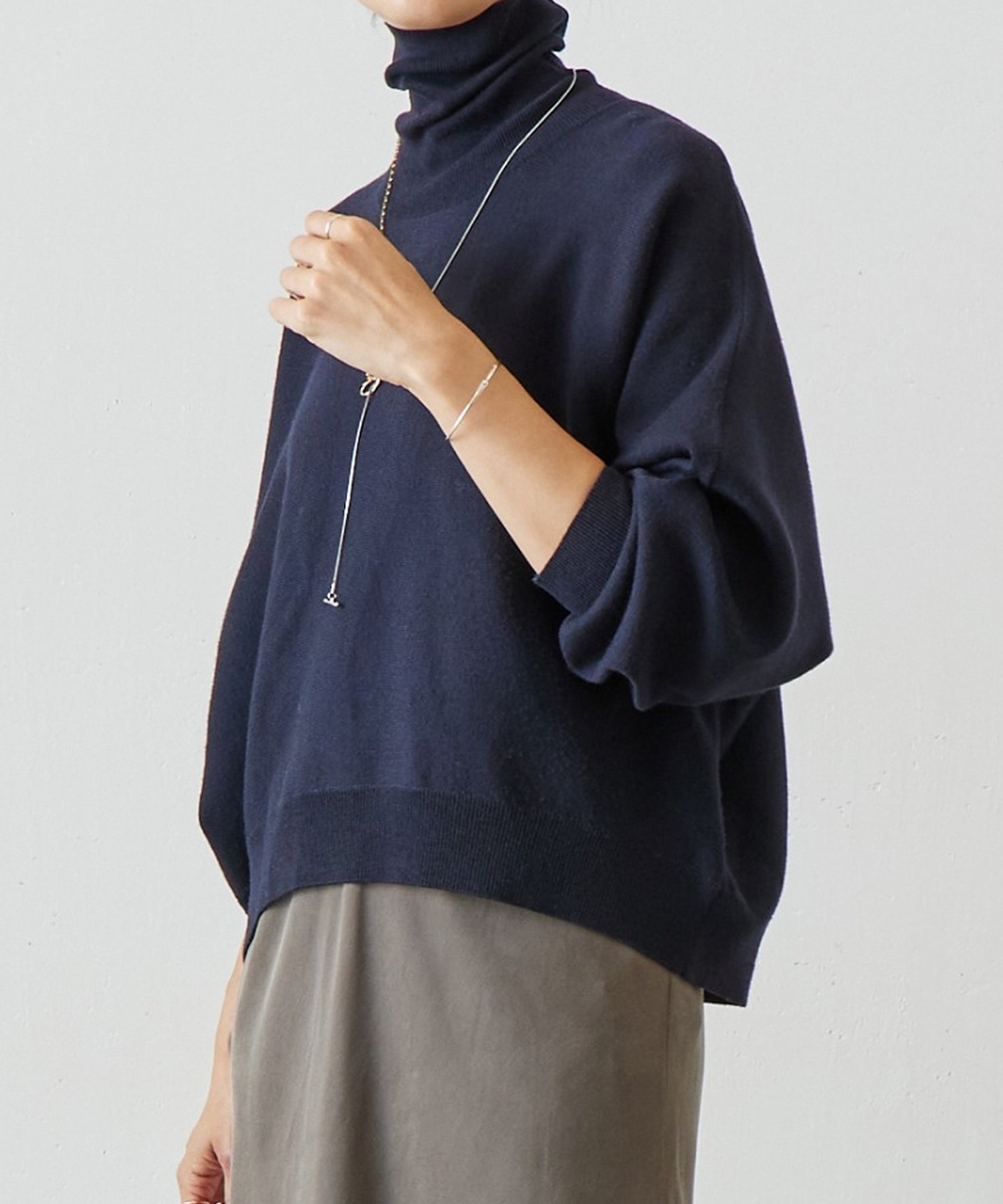 【ビアズリー/BEARDSLEY】の《完売カラー追加検討中》ハイネックドルマンニット インテリア・キッズ・メンズ・レディースファッション・服の通販 founy(ファニー) 　ファッション　Fashion　レディースファッション　Fashion for Women　トップス・カットソー　Cut & Sew Tops　ニット　Knit Tops & Sweaters　アクセサリー　Fashion Accessories　アクリル　Acrylic Material　ハイネック　High Neck, Mock Neck　ベーシック　Basic, Essential　再入荷　Restock / Back in Stock　ネイビー|ID: prp329100004709765 ipo3291000000034291574