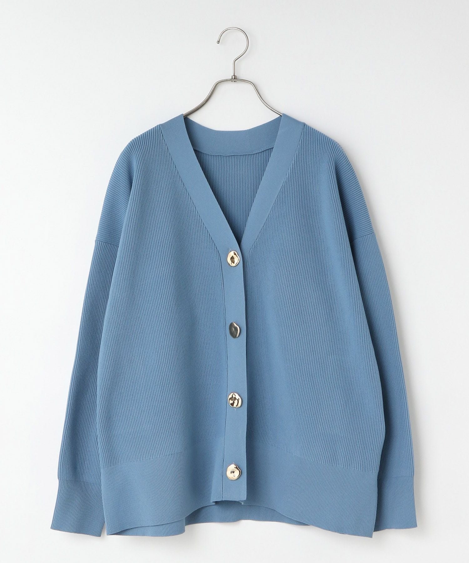 【ローリーズファーム/LOWRYS FARM】のデコボタンBIGVカーディガン インテリア・キッズ・メンズ・レディースファッション・服の通販 founy(ファニー) 　ファッション　Fashion　レディースファッション　Fashion for Women　トップス・カットソー　Cut & Sew Tops　カーディガン・羽織り　Layered Style Cardigans　カーディガン　Cardigan, Knitwear　シンプル　Simple, Minimal　デニム　Denim, Jeans Material　フレア　Flare, Flared　ロング　Long, Long-Length　ワイド　Wide, Wide Fit　洗える　Machine Washable　秋　Autumn　軽量　Lightweight, Ultra Light　ブルー84|ID: prp329100004710370 ipo3291000000034252525