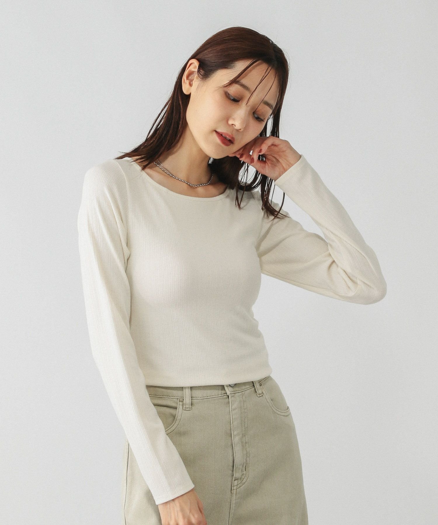 【グローバルワーク/GLOBAL WORK】のWingコラボ/Fffit エフィット/カップ付き長袖Tシャツ/414739 人気、トレンドファッション・服の通販 founy(ファニー) 　ファッション　Fashion　レディースファッション　Fashion for Women　トップス・カットソー　Cut & Sew Tops　シャツ・ブラウス・オフィスカジュアル　Elegant Blouses & Button-Ups　ロングTシャツ・Tシャツ　Longline T-Shirts & Tees　アンダー　Underwear Essentials　インナー　Innerwear　カッティング　Cutting Detail　コラボ　Collaboration, Collab　ジャケット　Jacket, Outerwear　フィット　Fit, Slim Fit　羽織　Haori, Light Jacket　長袖　Long Sleeve, Full Sleeve　 other-1|ID: prp329100004711542 ipo3291000000034032443
