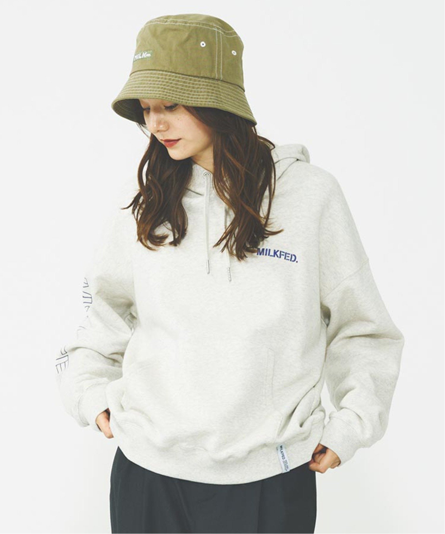 【ミルクフェド/MILKFED.】のSTENCIL LOGO BASIC SWEAT HOODIE MILKFED. インテリア・キッズ・メンズ・レディースファッション・服の通販 founy(ファニー) 　ファッション　Fashion　レディースファッション　Fashion for Women　トップス・カットソー　Cut & Sew Tops　レディースパーカー・カジュアルフーディー　Casual Hoodies & Sweatshirts　スウェット・クルーネックトップス　Sweatshirts & Crewnecks / Relaxed Fit Sweat Tops　パーカー　Hoodie, Parka　ベーシック　Basic, Essential　人気　Popular, Best Seller　OATMEAL|ID: prp329100004711903 ipo3291000000034035126