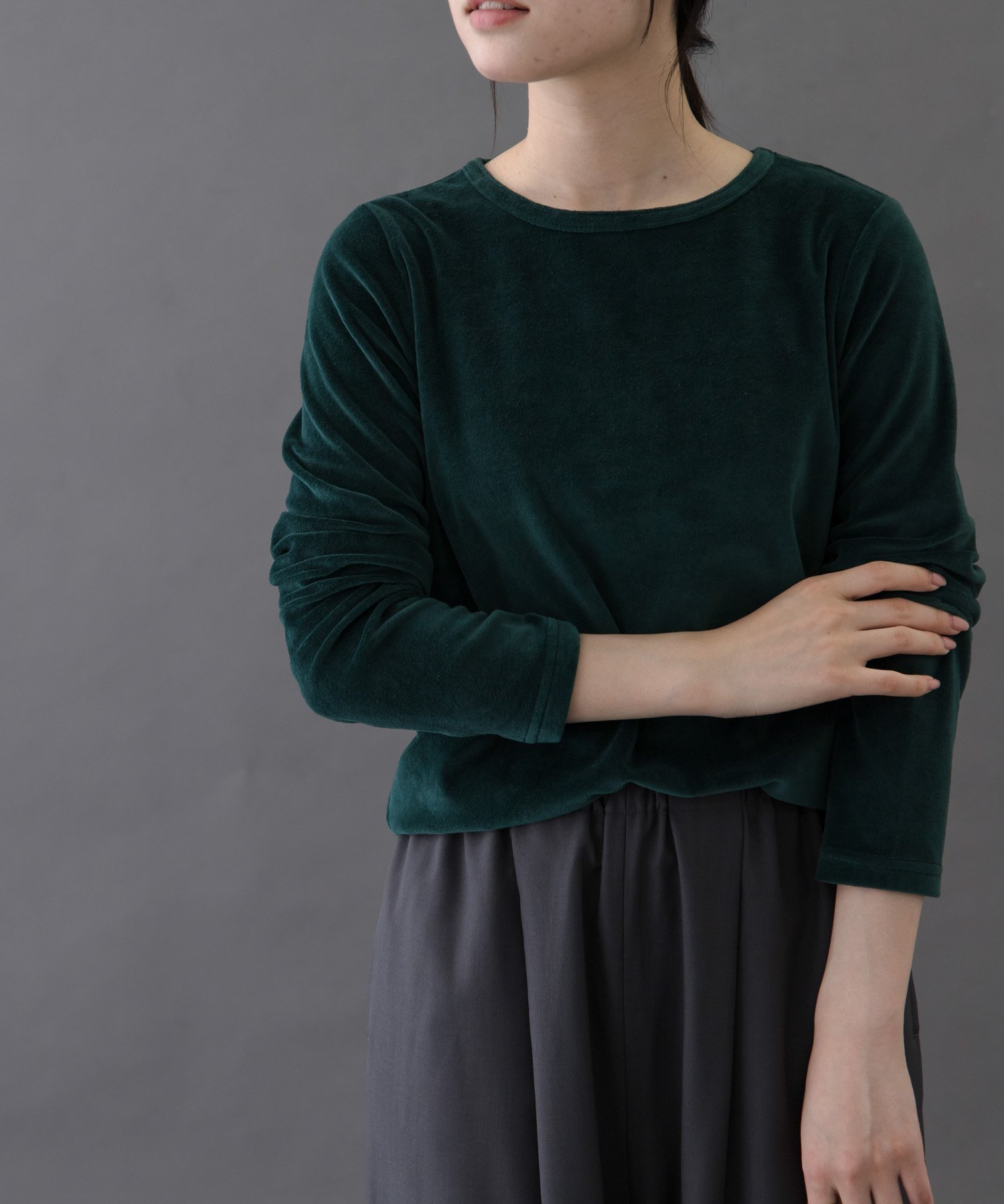 【アーバンリサーチ ドアーズ/URBAN RESEARCH DOORS】のFORK SPOON ベロアロングスリーブTシャツ インテリア・キッズ・メンズ・レディースファッション・服の通販 founy(ファニー) 　ファッション　Fashion　レディースファッション　Fashion for Women　トップス・カットソー　Cut & Sew Tops　シャツ・ブラウス・オフィスカジュアル　Elegant Blouses & Button-Ups　ロングTシャツ・Tシャツ　Longline T-Shirts & Tees　ベロアトップス　Velour Tops / Velvet-Look Items　2025年　2025　2025-2026秋冬・A/W　Autumn/Winter 2025–26 AW25–26　冬　Winter / This Winter　コンパクト　Compact, Small Size　シンプル　Simple, Minimal　スリーブ　Sleeve, Long Sleeve / Short Sleeve　トレンド　Trend, Trending Now　ベロア　Velour, Soft Velvet　ベーシック　Basic, Essential　ロング　Long, Long-Length　エレガント 上品　Elegant　A/W・秋冬　Autumn/Winter　GREEN|ID: prp329100004712264 ipo3291000000034123461