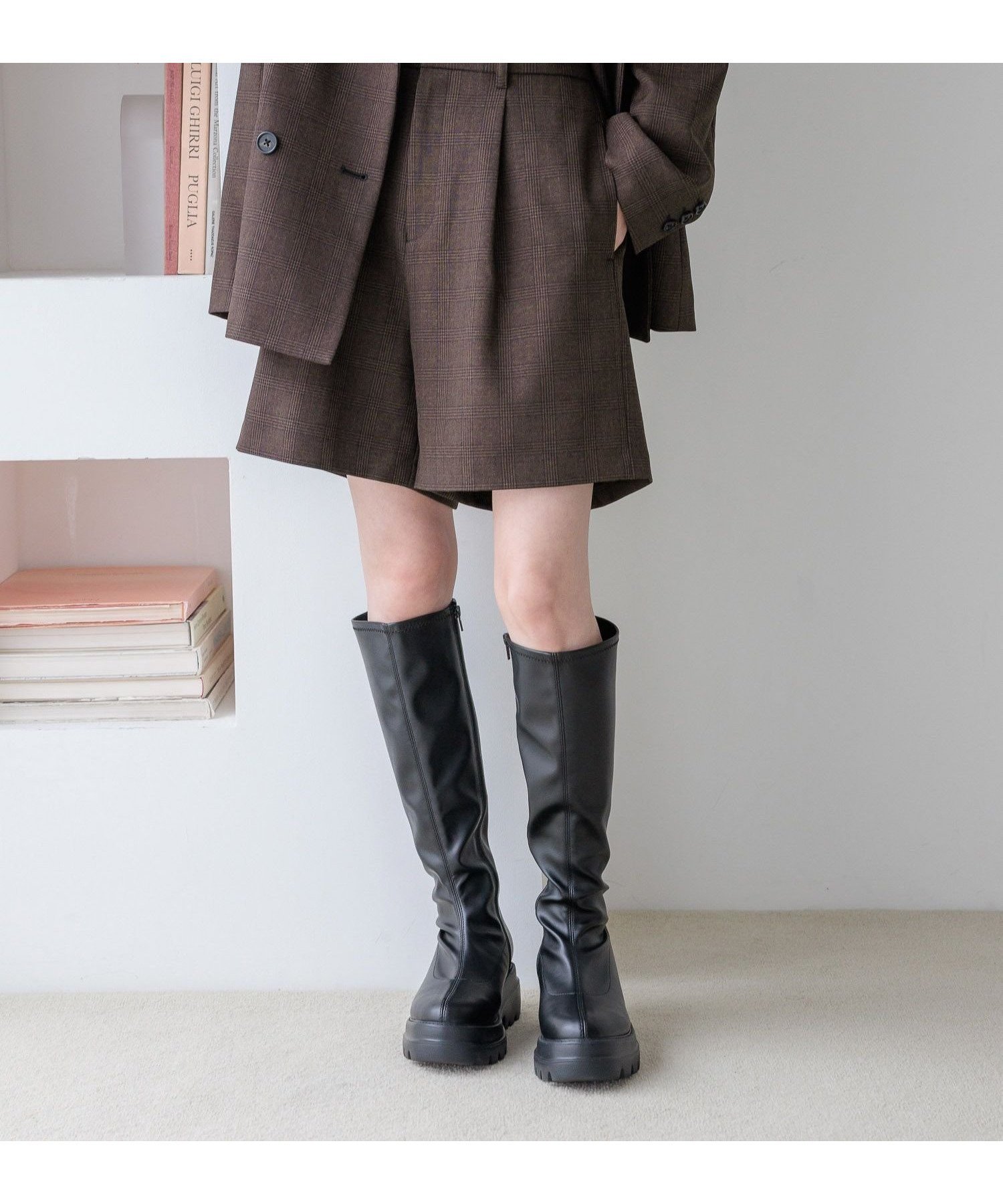 【ローリーズファーム/LOWRYS FARM】のラナテックショートパンツ インテリア・キッズ・メンズ・レディースファッション・服の通販 founy(ファニー) 　ファッション　Fashion　レディースファッション　Fashion for Women　パンツ　Pants & Trousers　ショートパンツ・ハーフパンツ　High-Waisted & Relaxed Shorts　おすすめ　Recommended / Our Picks　ショート　Short, Short Length　シンプル　Simple, Minimal　セットアップ　Set-Up, Coordinated Outfit　フロント　Front, Front Design　ブルゾン　Blouson, Bomber Jacket　ベーシック　Basic, Essential　定番　Standard, Basic Item　ブラウンチェック柄|ID: prp329100004712403 ipo3291000000034039457