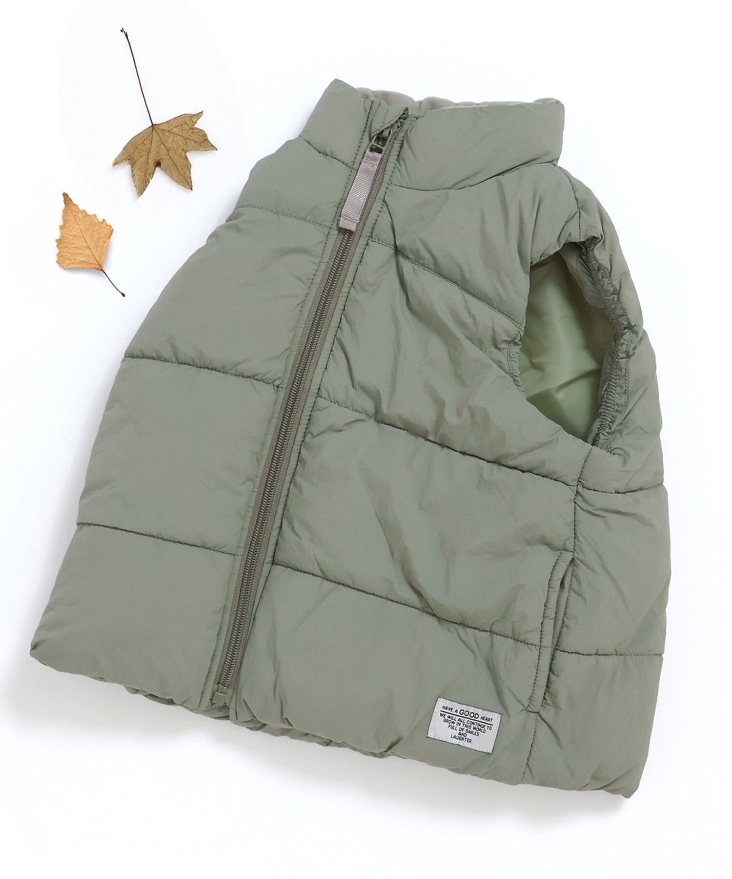 【エフオー オンラインストア/F.O.Online Store / KIDS】のふわ軽インサーレーションベスト インテリア・キッズ・メンズ・レディースファッション・服の通販 founy(ファニー) 　ファッション　Fashion　キッズファッション　Fashion for Kids　スウェット / スエット　Sweatshirt, Sweatwear　ダウン　Down, Puffer　ベスト　Vest, Waistcoat　人気　Popular, Best Seller　今季　This Season, Current Season　定番　Standard, Basic Item　無地　Plain, Solid Color　オリーブ|ID: prp329100004712803 ipo3291000000034502169