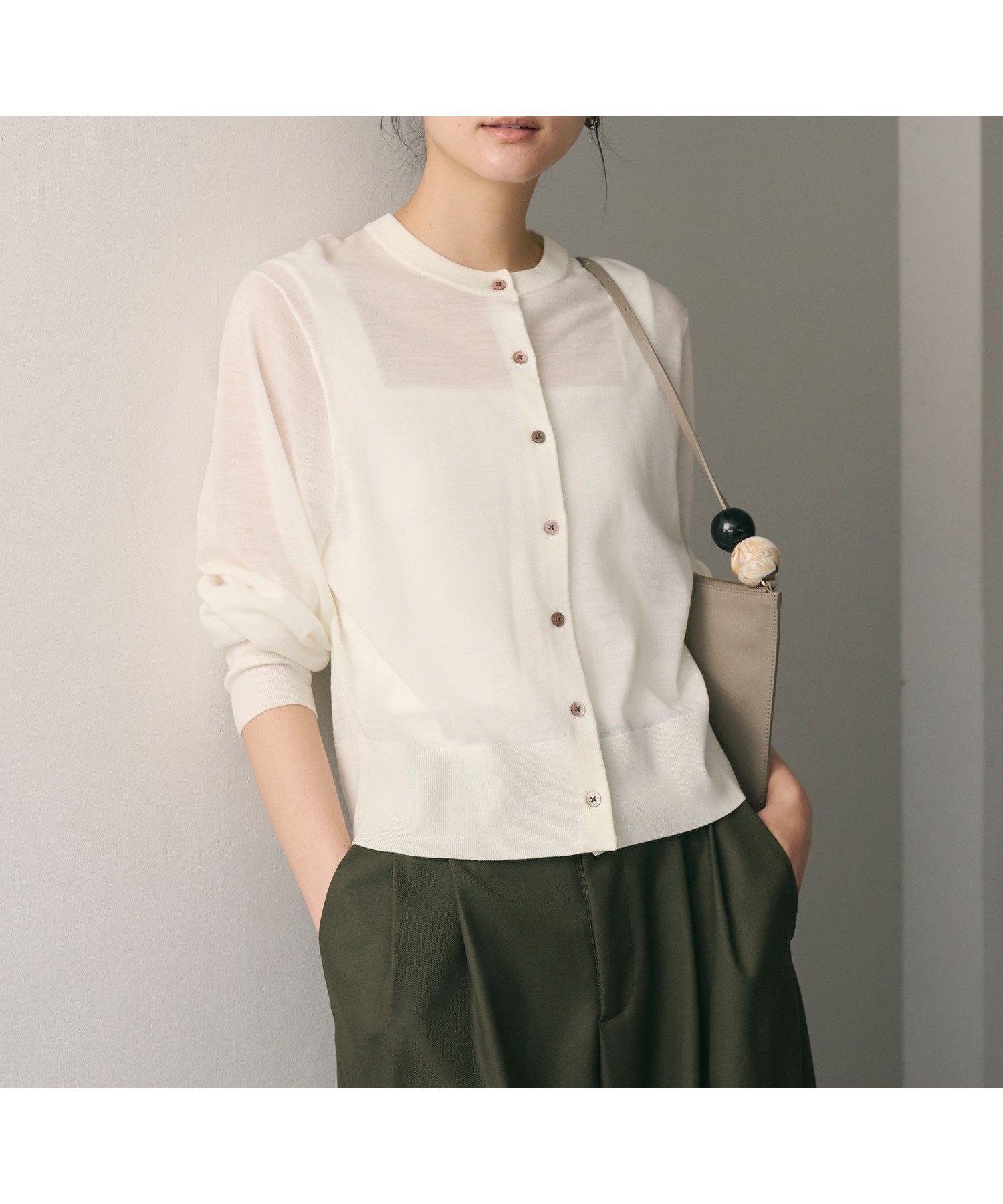 【ビューティ&ユース ユナイテッドアローズ/BEAUTY&YOUTH / UNITED ARROWS】のウールナイロン シアーカーディガン インテリア・キッズ・メンズ・レディースファッション・服の通販 founy(ファニー) 　ファッション　Fashion　レディースファッション　Fashion for Women　トップス・カットソー　Cut & Sew Tops　カーディガン・羽織り　Layered Style Cardigans　アンサンブル　Ensemble Set　インナー　Innerwear　カーディガン　Cardigan, Knitwear　シアー　Sheer, See-Through　ノースリーブ　Sleeveless, No-Sleeve　ベーシック　Basic, Essential　ボトム　Bottoms, Lower Wear　おすすめ　Recommended / Our Picks　OFF WHITE|ID: prp329100004712825 ipo3291000000034044319