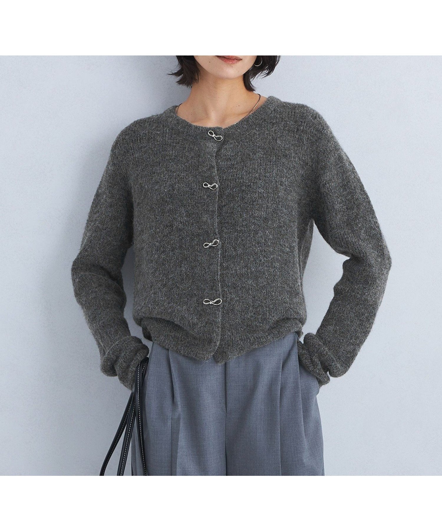 【ユナイテッドアローズ/UNITED ARROWS】のPOP ADER.bijoux*green label relaxing リボン ニット カーディガン インテリア・キッズ・メンズ・レディースファッション・服の通販 founy(ファニー) 　ファッション　Fashion　レディースファッション　Fashion for Women　トップス・カットソー　Cut & Sew Tops　ニット　Knit Tops & Sweaters　カーディガン・羽織り　Layered Style Cardigans　アクセサリー　Fashion Accessories　ヴィンテージ　Vintage Style　秋　Autumn　カーディガン　Cardigan, Knitwear　コラボ　Collaboration, Collab　コンパクト　Compact, Small Size　スラックス　Slacks, Dress Pants　デニム　Denim, Jeans Material　ビジュー　Bijou, Jewel-like Accent　リボン　Ribbon, Bow　冬　Winter / This Winter　アウトレット　Outlet / Clearance　おすすめ　Recommended / Our Picks　クリスマス X'mas　Christmas / X'mas　ギフト プレゼント　Gift / Present　MD.GRAY|ID: prp329100004712860 ipo3291000000034044855