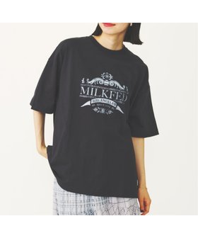 【ミルクフェド/MILKFED.】のEMBLEM LOGO WIDE S/S TEE MILKFED. 人気、トレンドファッション・服の通販 founy(ファニー) ファッション Fashion レディースファッション Fashion for Women おすすめ Recommended / Our Picks グラフィック Graphic, Graphic Design プリント Print, Printed Pattern ワイド Wide, Wide Fit 半袖 Short Sleeve, Half Sleeve 夏 Summer S/S・春夏 SS, Spring/Summer, Warm Season |ID:prp329100004713231