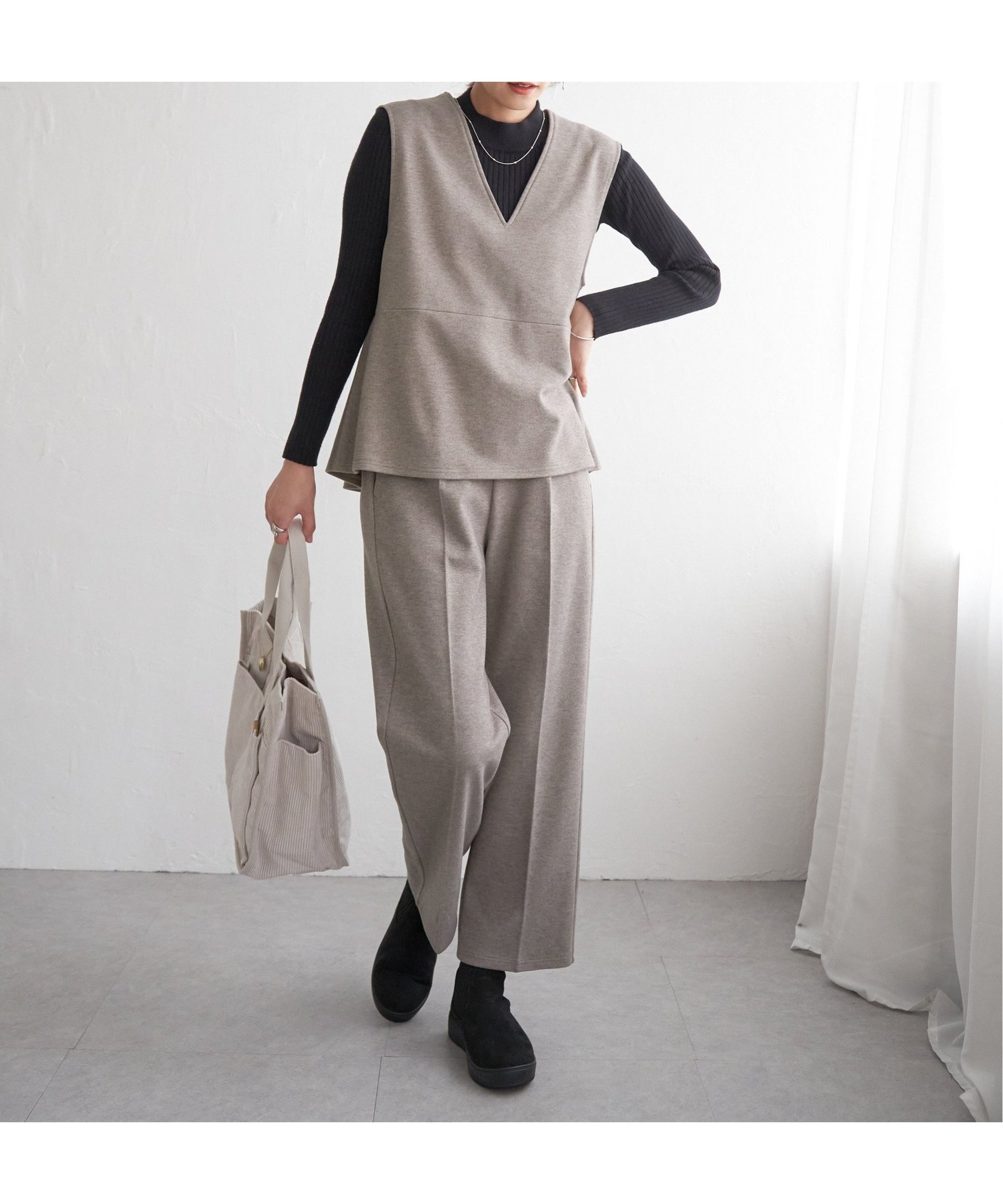 【イッカ/ikka】の【2点セット】GOKU楽ペプラムジレセット インテリア・キッズ・メンズ・レディースファッション・服の通販 founy(ファニー) 　ファッション　Fashion　レディースファッション　Fashion for Women　アウター　Coat / Outerwear Collection　トップス・カットソー　Cut & Sew Tops　ベスト&ジレ / 重ね着スタイル　Vests & Gilets　スタイリッシュ　Stylish, Fashionable　ストレッチ　Stretch, Stretchy Fabric　セットアップ　Set-Up, Coordinated Outfit　ツイル　Twist, Twisted Detail　フェミニン　Feminine, Girly　ベスト　Vest, Waistcoat　ペプラム　Peplum, Flared Hem　無地　Plain, Solid Color　モカ|ID: prp329100004713365 ipo3291000000034050176