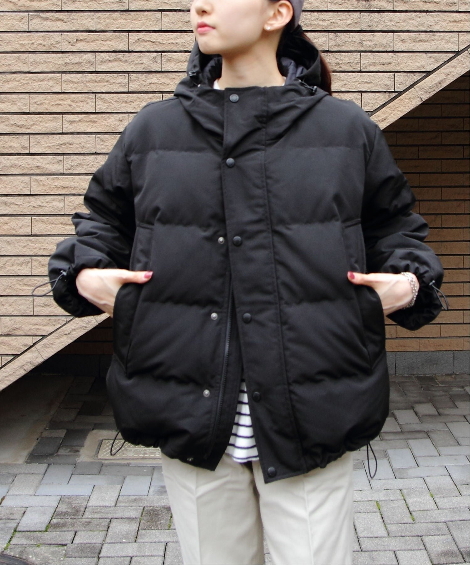 【ステップス/STEPS】のDOWN HOODED A0008 TPR インテリア・キッズ・メンズ・レディースファッション・服の通販 founy(ファニー) 　ファッション　Fashion　レディースファッション　Fashion for Women　インナー　Innerwear　カットソー　Cut and Sewn Top　カーディガン　Cardigan, Knitwear　ショート　Short, Short Length　ジャケット　Jacket, Outerwear　ダウン　Down, Puffer　バランス　Balance, Style Balance　フロント　Front, Front Design　ブルゾン　Blouson, Bomber Jacket　冬　Winter / This Winter　BLACK|ID: prp329100004713441 ipo3291000000034830630
