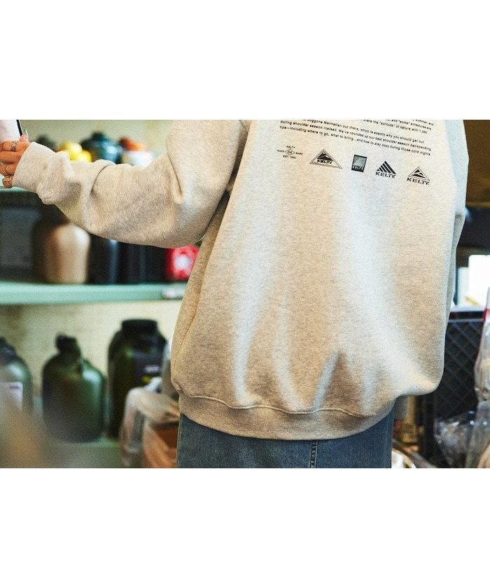【フリークスストア/FREAK'S STORE】のKELTY×FREAK S STORE/ケルティ 別注 ヒストリーロゴ バックプリント クルーネックスウェット 【限定展開】 25AW インテリア・キッズ・メンズ・レディースファッション・服の通販 founy(ファニー) ファッション Fashion メンズファッション Fashion for Men 2025年 2025 2025-2026秋冬・A/W Autumn/Winter 2025–26 AW25–26 冬 Winter / This Winter おすすめ Recommended / Our Picks インナー Innerwear トレンド Trend, Trending Now ビッグ Big, Oversized フロント Front, Front Design プリント Print, Printed Pattern ボトム Bottoms, Lower Wear ワンポイント One Point, Statement Accent 別注 Limited Edition, Custom Order 定番 Standard, Basic Item A/W・秋冬 Autumn/Winter アッシュグレー|ID: prp329100004713955 ipo3291000000034733232