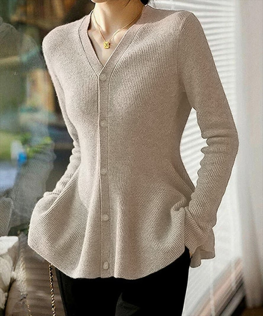 【ラジュール/Lajour】のペプラムリブニットカーディガン インテリア・キッズ・メンズ・レディースファッション・服の通販 founy(ファニー) 　ファッション　Fashion　レディースファッション　Fashion for Women　トップス・カットソー　Cut & Sew Tops　ニット　Knit Tops & Sweaters　カーディガン・羽織り　Layered Style Cardigans　カーディガン　Cardigan, Knitwear　ペプラム　Peplum, Flared Hem　エレガント 上品　Elegant　ベージュ|ID: prp329100004713986 ipo3291000000034280134