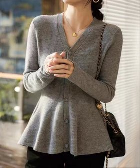 【ラジュール/Lajour】のペプラムリブニットカーディガン 人気、トレンドファッション・服の通販 founy(ファニー) ファッション Fashion レディースファッション Fashion for Women トップス・カットソー Cut & Sew Tops ニット Knit Tops & Sweaters カーディガン・羽織り Layered Style Cardigans カーディガン Cardigan, Knitwear ペプラム Peplum, Flared Hem エレガント 上品 Elegant |ID:prp329100004713986