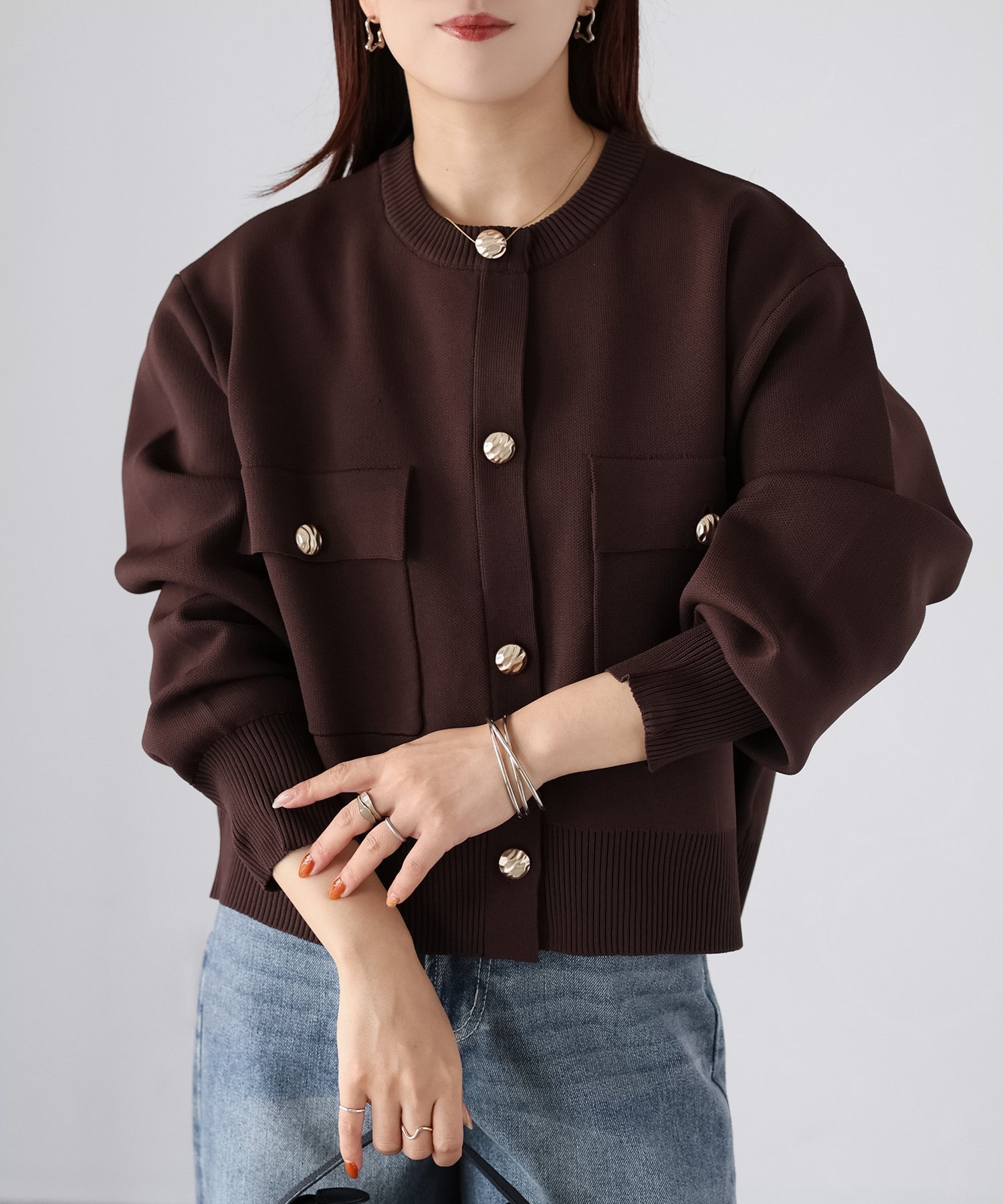 【リベリー/Riberry】の【セットアップ可】スポンディッシュ金ボタンショートカーデ インテリア・キッズ・メンズ・レディースファッション・服の通販 founy(ファニー) 　ファッション　Fashion　レディースファッション　Fashion for Women　セットアップ　Matching Sets　オケージョン　Occasion Wear　春　Spring　秋　Autumn　カーディガン　Cardigan, Knitwear　シンプル　Simple, Minimal　セットアップ　Set-Up, Coordinated Outfit　タートルネック　Turtleneck, High Neck　トレンド　Trend, Trending Now　定番　Standard, Basic Item　フォルム　Silhouette, Form　フォーマル　Formal, Dressy　ベーシック　Basic, Essential　ポケット　Pocket, Pocket Detail　冬　Winter / This Winter　再入荷　Restock / Back in Stock　おすすめ　Recommended / Our Picks　エレガント 上品　Elegant　セレモニー　Ceremony　入学式　Entrance Ceremony　ブラウン|ID: prp329100004714910 ipo3291000000034657473