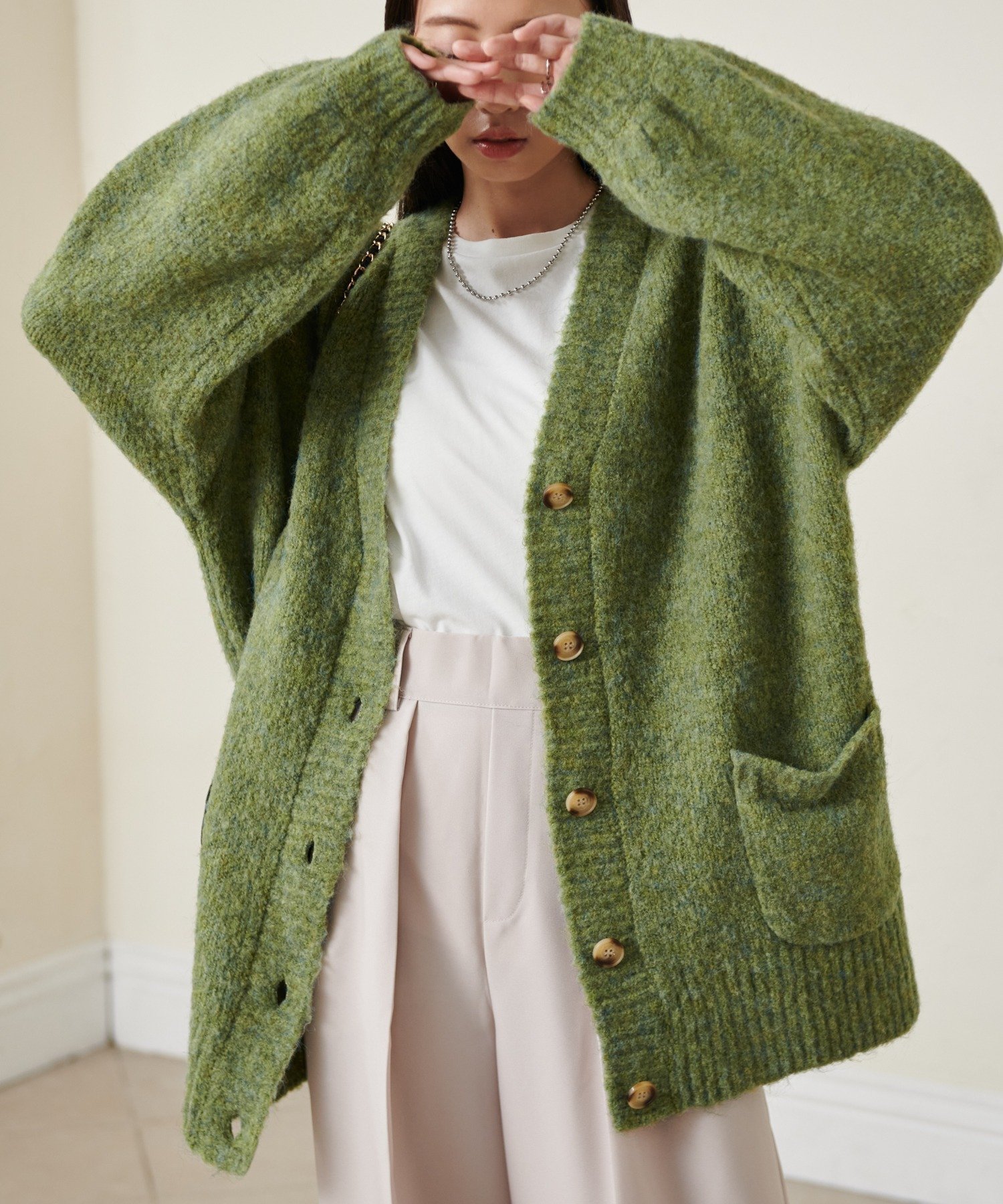 【ラナン/Ranan】のカラーオーバーカーディガン インテリア・キッズ・メンズ・レディースファッション・服の通販 founy(ファニー) 　ファッション　Fashion　レディースファッション　Fashion for Women　トップス・カットソー　Cut & Sew Tops　カーディガン・羽織り　Layered Style Cardigans　インナー　Innerwear　カーディガン　Cardigan, Knitwear　キャミソール　Camisole, Spaghetti Strap Top　タンク　Tank Top, Sleeveless Top　ベーシック　Basic, Essential　ポケット　Pocket, Pocket Detail　ミックス　Mix, Mixed Style　ミドル　Middle Length, Mid Height　メランジ　Melange, Mixed Yarn　今季　This Season, Current Season　秋　Autumn　グリーン|ID: prp329100004715010 ipo3291000000035037738