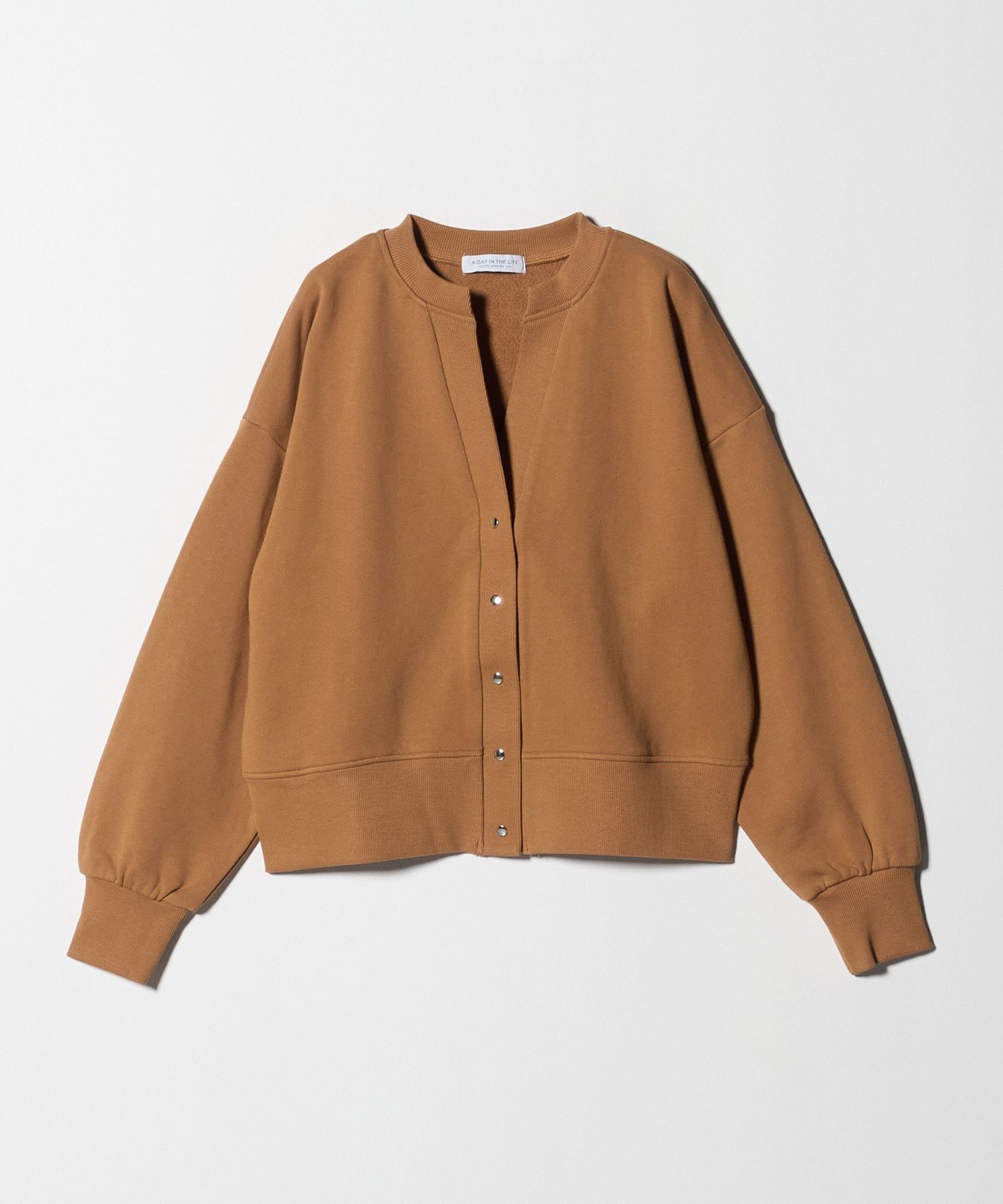 【ユナイテッドアローズ/UNITED ARROWS】のウラケ キーネックカーディガン A DAY IN THE LIFE インテリア・キッズ・メンズ・レディースファッション・服の通販 founy(ファニー) 　ファッション　Fashion　レディースファッション　Fashion for Women　トップス・カットソー　Cut & Sew Tops　カーディガン・羽織り　Layered Style Cardigans　洗える　Machine Washable　カーディガン　Cardigan, Knitwear　デニム　Denim, Jeans Material　トレンド　Trend, Trending Now　バランス　Balance, Style Balance　アウトレット　Outlet / Clearance　ビジネス 仕事 通勤　Business / Work / Commuting　MUSTARD|ID: prp329100004715306 ipo3291000000034067853