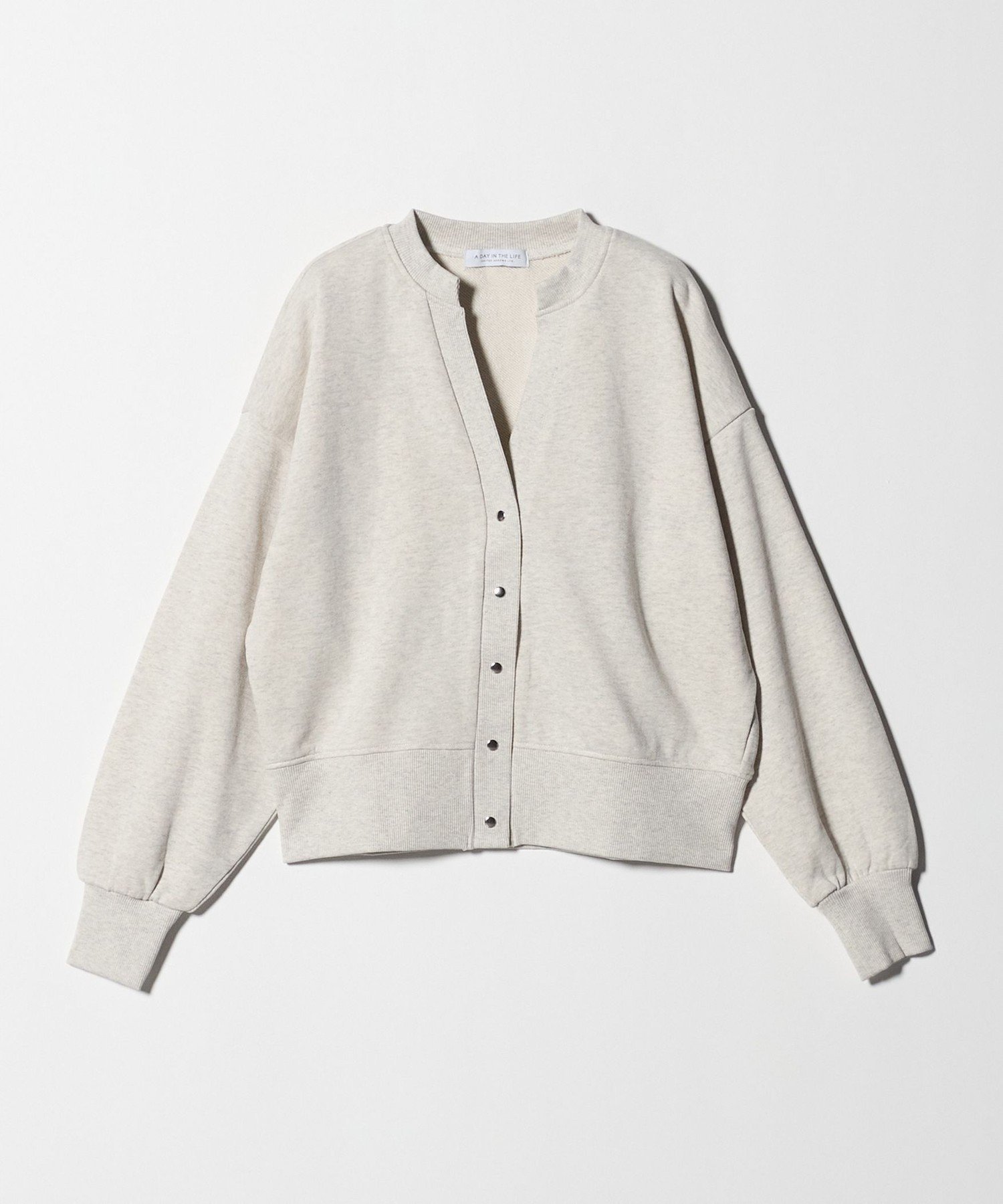 【ユナイテッドアローズ/UNITED ARROWS】のウラケ キーネックカーディガン A DAY IN THE LIFE インテリア・キッズ・メンズ・レディースファッション・服の通販 founy(ファニー) 　ファッション　Fashion　レディースファッション　Fashion for Women　トップス・カットソー　Cut & Sew Tops　カーディガン・羽織り　Layered Style Cardigans　洗える　Machine Washable　カーディガン　Cardigan, Knitwear　デニム　Denim, Jeans Material　トレンド　Trend, Trending Now　バランス　Balance, Style Balance　アウトレット　Outlet / Clearance　ビジネス 仕事 通勤　Business / Work / Commuting　NATURAL|ID: prp329100004715306 ipo3291000000034067855