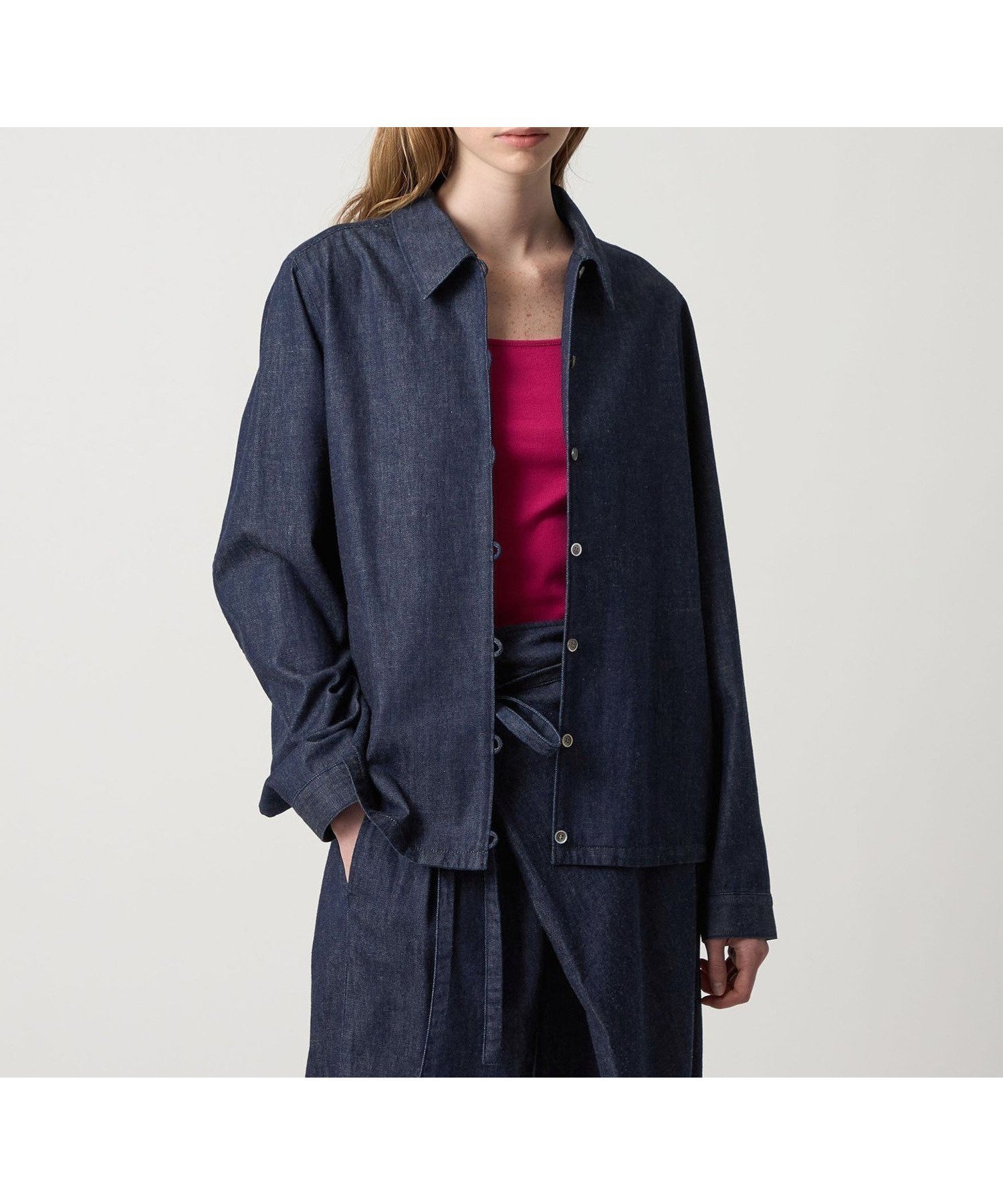 【ビューティ&ユース ユナイテッドアローズ/BEAUTY&YOUTH / UNITED ARROWS】のSteven Alan ライトオンスデニム シャツ インテリア・キッズ・メンズ・レディースファッション・服の通販 founy(ファニー) 　ファッション　Fashion　レディースファッション　Fashion for Women　トップス・カットソー　Cut & Sew Tops　シャツ・ブラウス・オフィスカジュアル　Elegant Blouses & Button-Ups　セットアップ　Set-Up, Coordinated Outfit　ポケット　Pocket, Pocket Detail　ループ　Loop, Loop Knit　NAVY|ID: prp329100004715762 ipo3291000000034070920
