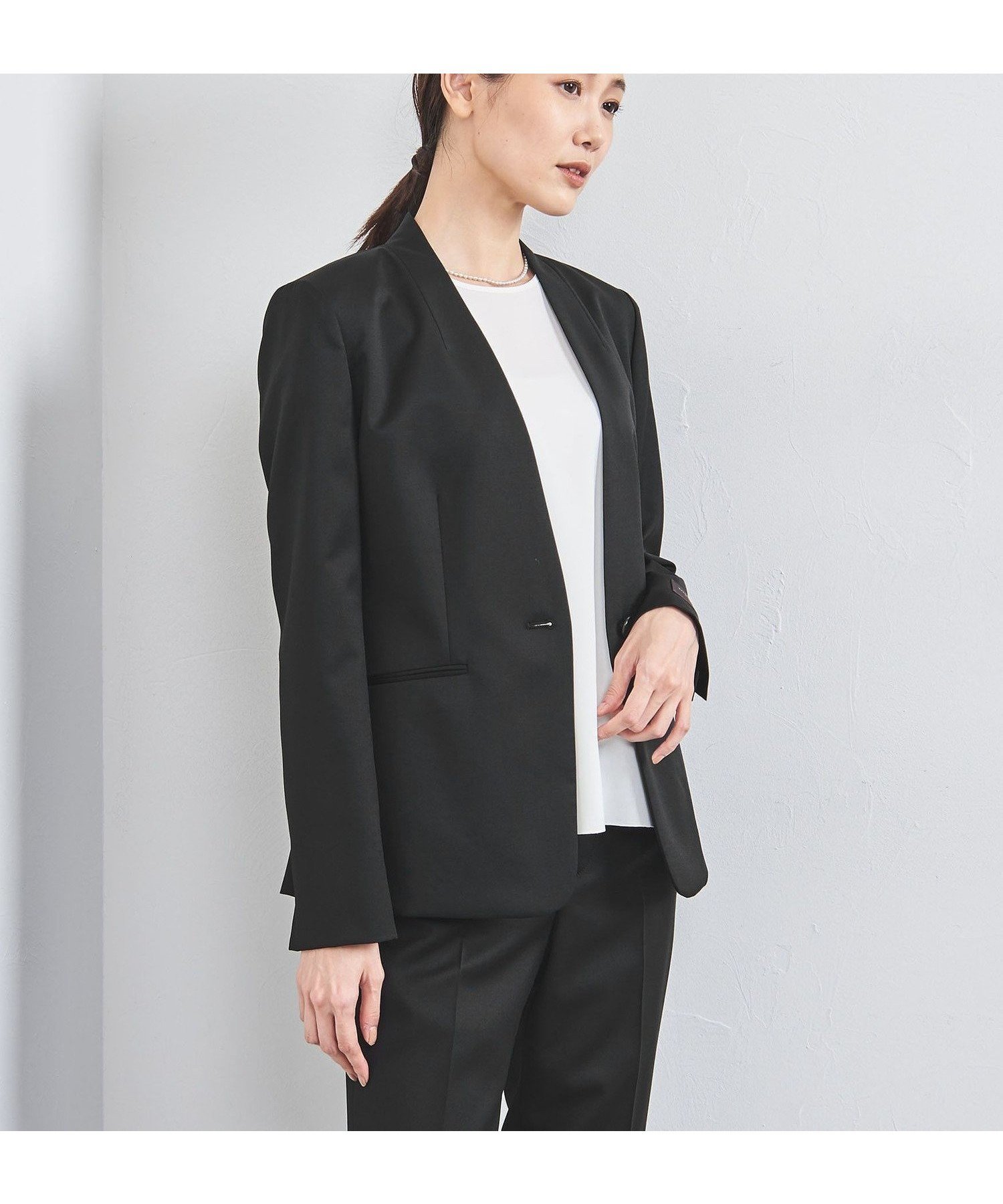 【ユナイテッドアローズ/UNITED ARROWS】のCANONICO ノーラペル ジャケット インテリア・キッズ・メンズ・レディースファッション・服の通販 founy(ファニー) 　ファッション　Fashion　レディースファッション　Fashion for Women　アウター　Coat / Outerwear Collection　レディースジャケット・軽アウター　Jackets　イタリア　Italy　インナー　Innerwear　シェイプ　Shape, Slim Fit　ジャケット　Jacket, Outerwear　セットアップ　Set-Up, Coordinated Outfit　フロント　Front, Front Design　アウトレット　Outlet / Clearance　おすすめ　Recommended / Our Picks　夏　Summer　エレガント 上品　Elegant　BLACK|ID: prp329100004716077 ipo3291000000034074106