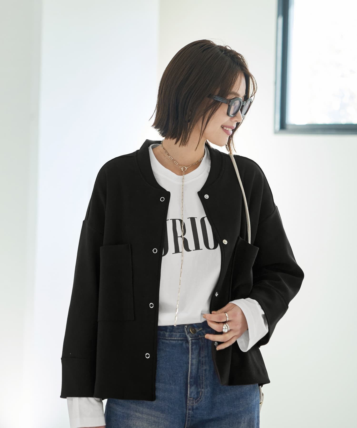 【スタイルデリ/STYLE DELI】の厚地ジョーゼットブルゾンジャケット インテリア・キッズ・メンズ・レディースファッション・服の通販 founy(ファニー) 　ファッション　Fashion　レディースファッション　Fashion for Women　アウター　Coat / Outerwear Collection　レディースジャケット・軽アウター　Jackets　ブルゾンジャケット・スポーティアウター　Blouson Jackets　インナー　Innerwear　腕時計　Wristwatch　カーディガン　Cardigan, Knitwear　ギャザー　Gathered, Ruffled　クール　Cool, Chic　ショルダー　Shoulder, Shoulder Strap　シルバー　Silver, Metallic Silver　ジャケット　Jacket, Outerwear　ジョーゼット　Georgette, Semi-Sheer Fabric　スクエア　Square, Square Shape　ストレッチ　Stretch, Stretchy Fabric　ストレート　Straight, Straight Cut　スリット　Slit, Slit Detail　タートル　Turtleneck, Turtle Collar　トレンド　Trend, Trending Now　ドロップ　Drop Shoulder, Dropped Style　定番　Standard, Basic Item　長袖　Long Sleeve, Full Sleeve　ハイネック　High Neck, Mock Neck　バングル　Bangle, Bracelet　フォルム　Silhouette, Form　フロント　Front, Front Design　ブルゾン　Blouson, Bomber Jacket　ボンディング　Bonding, Bonded Fabric　ポケット　Pocket, Pocket Detail　ブラック|ID: prp329100004716158 ipo3291000000034074984
