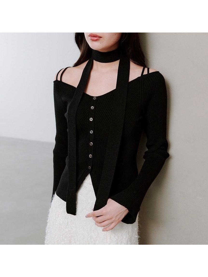 【スナイデル/SNIDEL】のタイ付きニットプルオーバー インテリア・キッズ・メンズ・レディースファッション・服の通販 founy(ファニー) 　ファッション　Fashion　レディースファッション　Fashion for Women　トップス・カットソー　Cut & Sew Tops　ニット　Knit Tops & Sweaters　カジュアルプルオーバー・ニットトップス　Pullovers & Knit Tops / Casual Pullovers　ウェーブ　Wavy Pattern　ストレート　Straight, Straight Cut　スマート　Smart, Elegant　スリット　Slit, Slit Detail　スリーブ　Sleeve, Long Sleeve / Short Sleeve　セットアップ　Set-Up, Coordinated Outfit　デコルテ　Décolleté, Neckline　ビスチェ　Bustier, Corset Top　フィット　Fit, Slim Fit　フロント　Front, Front Design　ラップ　Wrap, Wrap Design　おすすめ　Recommended / Our Picks　エレガント 上品　Elegant　BLK[009]|ID: prp329100004716415 ipo3291000000034352734