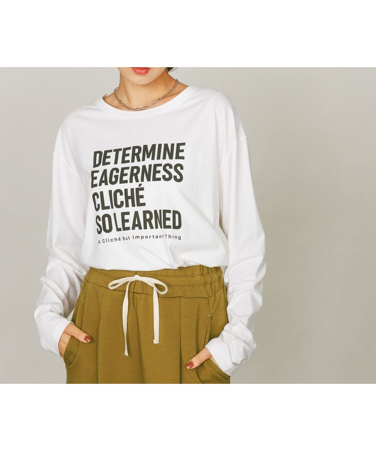 【ベイフロー/BAYFLOW】のスムースタッチプリント長袖Tシャツ インテリア・キッズ・メンズ・レディースファッション・服の通販 founy(ファニー) 　ファッション　Fashion　レディースファッション　Fashion for Women　トップス・カットソー　Cut & Sew Tops　シャツ・ブラウス・オフィスカジュアル　Elegant Blouses & Button-Ups　ロングTシャツ・Tシャツ　Longline T-Shirts & Tees　インナー　Innerwear　秋　Autumn　ストレッチ　Stretch, Stretchy Fabric　スリット　Slit, Slit Detail　トレンド　Trend, Trending Now　定番　Standard, Basic Item　人気　Popular, Best Seller　長袖　Long Sleeve, Full Sleeve　フロント　Front, Front Design　ブルゾン　Blouson, Bomber Jacket　プリント　Print, Printed Pattern　半袖　Short Sleeve, Half Sleeve　おすすめ　Recommended / Our Picks　オフホワイト11|ID: prp329100004717117 ipo3291000000034320443