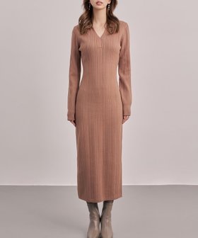 【セゾンドパピヨン/SAISON DE PAPILLON】のベルト付きジョニーカラーランダムリブ編みニットワンピース 人気、トレンドファッション・服の通販 founy(ファニー) ファッション Fashion レディースファッション Fashion for Women ワンピース Dresses ニットワンピース Knit Dresses ベルト&ウエストマーク Belts & Waist Accessories エレガント 上品 Elegant クール Cool, Chic シンプル Simple, Minimal ジャケット Jacket, Outerwear スリット Slit, Slit Detail デコルテ Décolleté, Neckline ドレス Dress, One-Piece 長袖 Long Sleeve, Full Sleeve フィット Fit, Slim Fit マキシ Maxi, Full Length ミックス Mix, Mixed Style 無地 Plain, Solid Color ロング Long, Long-Length おすすめ Recommended / Our Picks |ID:prp329100004717398