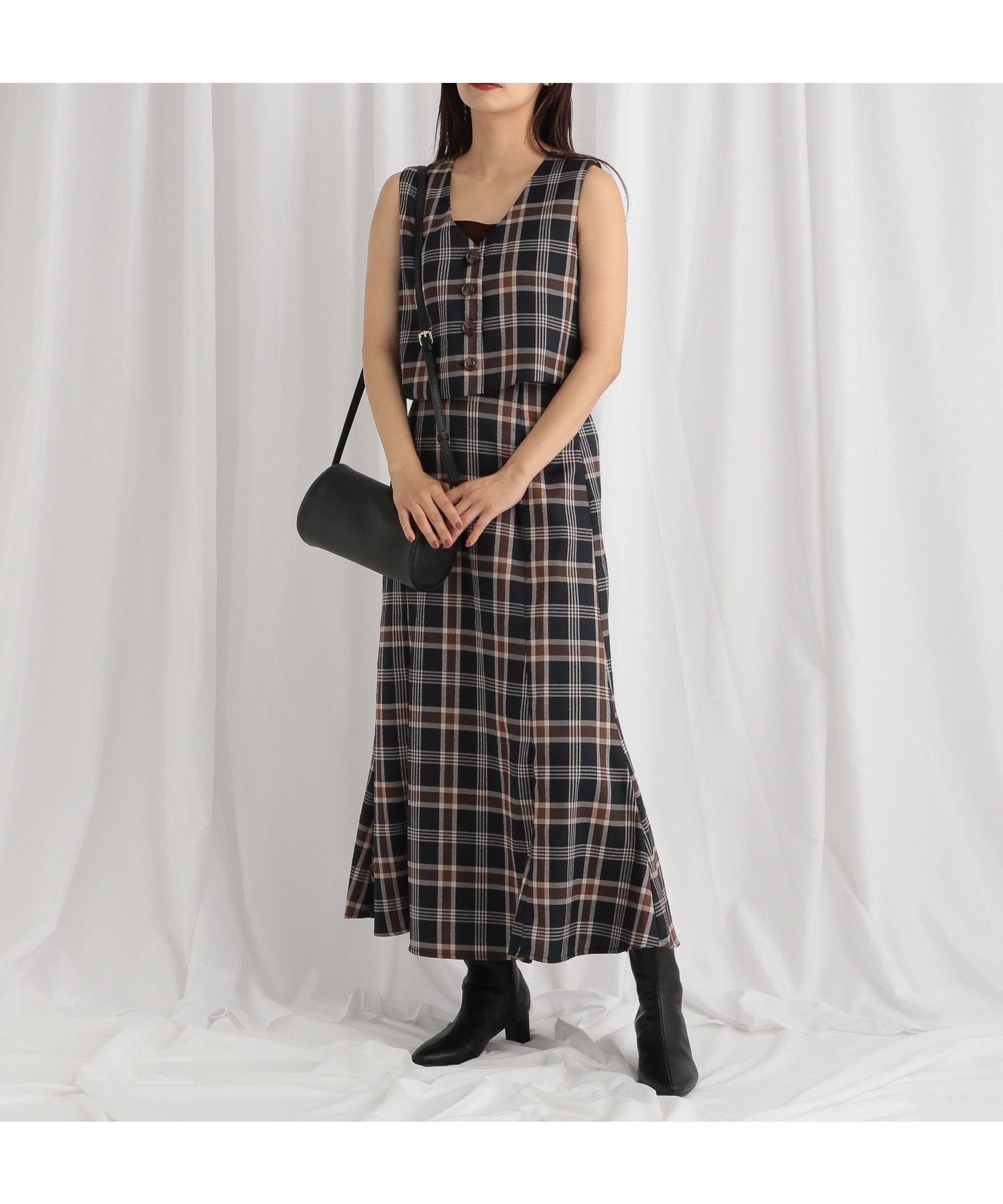 【ミスティ ウーマン/mysty woman】の【WEB限定】チェックベスト スカートセットアップ 人気、トレンドファッション・服の通販 founy(ファニー) 　ファッション　Fashion　レディースファッション　Fashion for Women　アウター　Coat / Outerwear Collection　セットアップ　Matching Sets　スカート・ミニ/ミディ/マキシ　Skirts / Mini, Midi & Maxi Skirts　おすすめ　Recommended / Our Picks　インナー　Innerwear　コンパクト　Compact, Small Size　ショート　Short, Short Length　シンプル　Simple, Minimal　セットアップ　Set-Up, Coordinated Outfit　チェック　Check, Plaid, Tartan　ノースリーブ　Sleeveless, No-Sleeve　バランス　Balance, Style Balance　ベスト　Vest, Waistcoat　マーメイド　Mermaid, Fishtail Silhouette　リブニット　Rib Knit, Ribbed Knit　人気　Popular, Best Seller　冬　Winter / This Winter　夏　Summer　秋　Autumn　A/W・秋冬　Autumn/Winter　 other-1|ID: prp329100004717441 ipo3291000000034085928