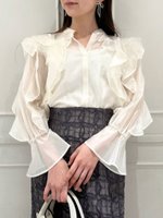 【スナイデル/SNIDEL】のシアーフリルブラウス 人気、トレンドファッション・服の通販 founy(ファニー) ファッション Fashion レディースファッション Fashion for Women トップス・カットソー Cut & Sew Tops シャツ・ブラウス・オフィスカジュアル Elegant Blouses & Button-Ups インナー Innerwear キャミソール Camisole, Spaghetti Strap Top シアー Sheer, See-Through スキッパー Skipper, Open Collar スマート Smart, Elegant ダブル Double, Double-Breasted チュール Tulip, Tulip Motif フェミニン Feminine, Girly フラワー Flower, Floral フリル Frill, Ruffle プリント Print, Printed Pattern 無地 Plain, Solid Color |ID:prp329100004717540