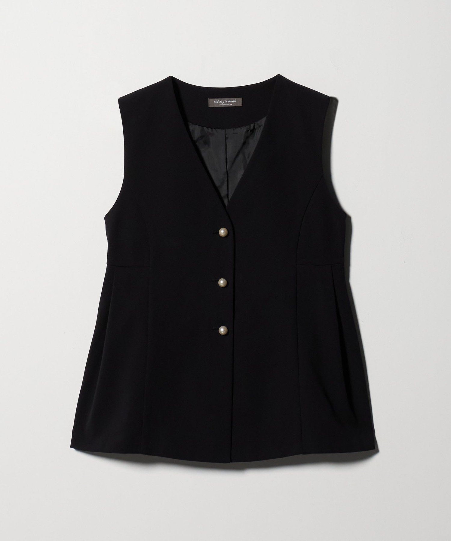 【ユナイテッドアローズ/UNITED ARROWS】のダブルニット ペプラムベスト -ウォッシャブル・セットアップ対応- A DAY IN THE LIFE インテリア・キッズ・メンズ・レディースファッション・服の通販 founy(ファニー) 　ファッション　Fashion　レディースファッション　Fashion for Women　アウター　Coat / Outerwear Collection　トップス・カットソー　Cut & Sew Tops　ニット　Knit Tops & Sweaters　ベスト&ジレ / 重ね着スタイル　Vests & Gilets　カットソー　Cut and Sewn Top　ジャケット　Jacket, Outerwear　ダブル　Double, Double-Breasted　デニム　Denim, Jeans Material　トレンド　Trend, Trending Now　バランス　Balance, Style Balance　パール　Pearl, Pearl Accent　ベスト　Vest, Waistcoat　ペプラム　Peplum, Flared Hem　アウトレット　Outlet / Clearance　ビジネス 仕事 通勤　Business / Work / Commuting　BLACK|ID: prp329100004718448 ipo3291000000034517319