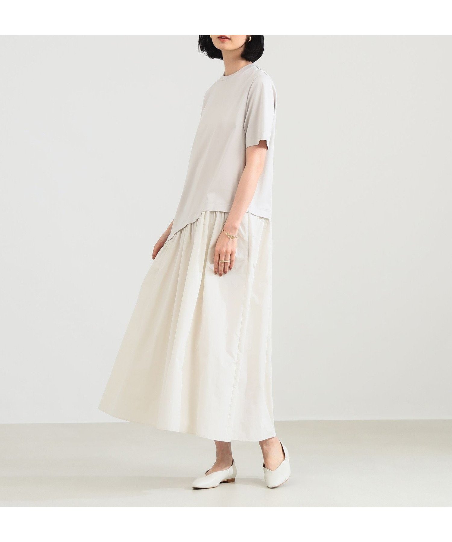 【デミルクス ビームス/Demi-Luxe BEAMS】の【10/2新規値下げ】タフタ コンビ ワンピース インテリア・キッズ・メンズ・レディースファッション・服の通販 founy(ファニー) 　ファッション　Fashion　レディースファッション　Fashion for Women　ワンピース　Dresses　カットソー　Cut and Sewn Top　コンビ　Combo, Combination Style　シャンブレー　Chambray, Denim-Like Fabric　ジャケット　Jacket, Outerwear　タフタ　Taffeta, Structured Fabric　ドッキング　Docking, Mixed Material　ポケット　Pocket, Pocket Detail　ルーズ　Loose, Oversized　おすすめ　Recommended / Our Picks　エレガント 上品　Elegant　LIGHT.GREY×WHITE|ID: prp329100004718586 ipo3291000000034096645