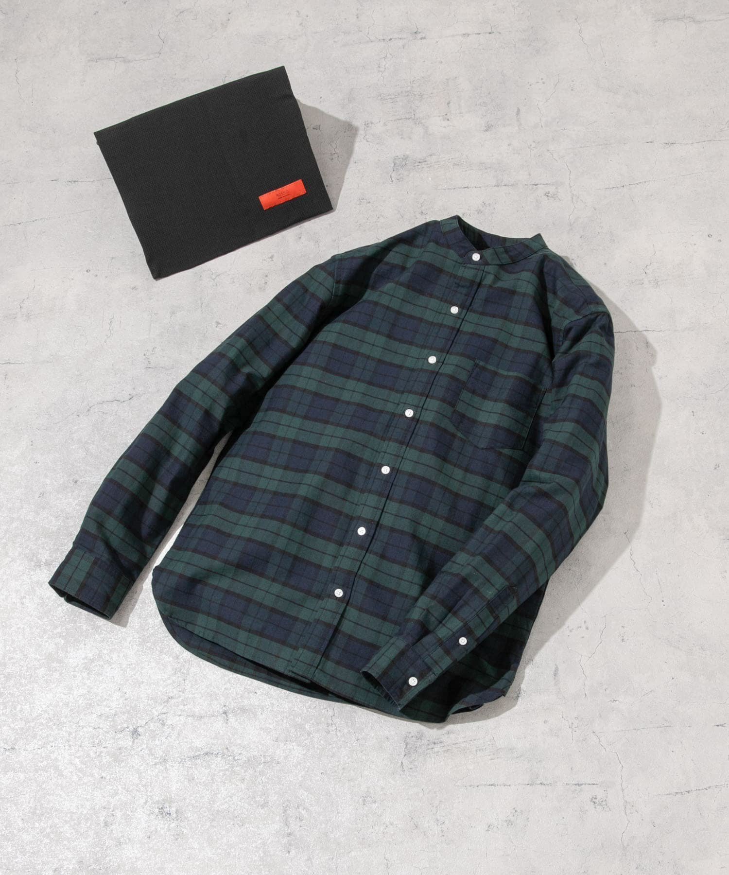 【アーバンリサーチ ロッソ/URBAN RESEARCH ROSSO / MEN】の『WEB限定』『XXLサイズあり』『抗菌/消臭』ハイパフォーマンスオックスバンドカラーシャツ インテリア・キッズ・メンズ・レディースファッション・服の通販 founy(ファニー)  ファッション Fashion メンズファッション Fashion for Men 抗菌 Antibacterial, Bacteria-Resistant サングラス Sunglasses, Shades シンプル Simple, Minimal ストレッチ Stretch, Stretchy Fabric スニーカー Sneakers, Trainers スラックス Slacks, Dress Pants デニム Denim, Jeans Material 定番 Standard, Basic Item バランス Balance, Style Balance パフォーマンス Performance, Active Function フィット Fit, Slim Fit ベーシック Basic, Essential リュック Backpack, Rucksack おすすめ Recommended / Our Picks 旅行 Travel ビジネス 仕事 通勤 Business / Work / Commuting BLK WATCH|ID: prp329100004719244 ipo3291000000034352397