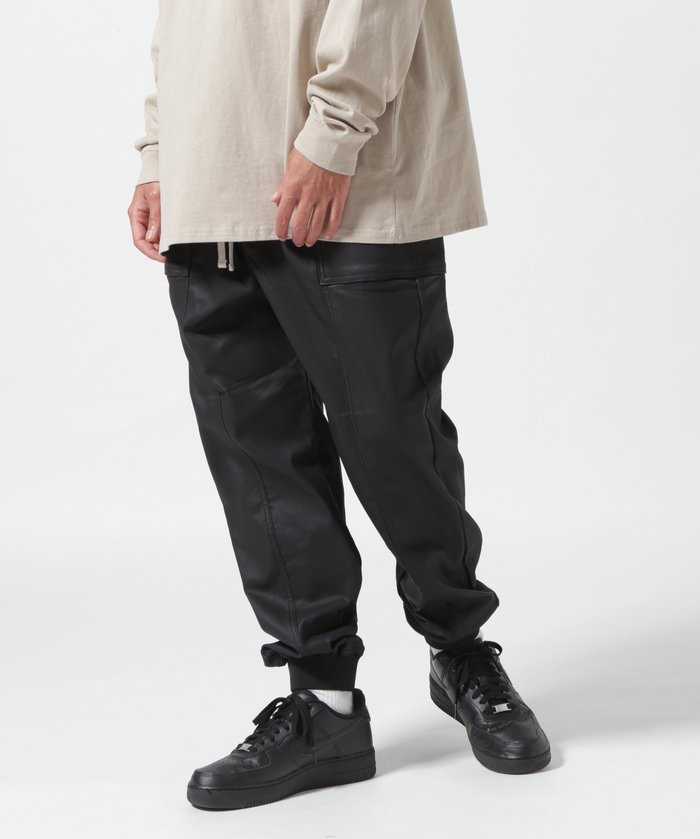 【エルエイチピー/LHP / MEN】のDankeSchon/ダンケシェーン/COATING GARDENER PANTS インテリア・キッズ・メンズ・レディースファッション・服の通販 founy(ファニー) https://founy.com/ ファッション Fashion メンズファッション Fashion for Men アウター Men's Coats Outerwear カットソー Cut and Sewn Top コーティング Coating, Coated Finish ジャケット Jacket, Outerwear スウェット / スエット Sweatshirt, Sweatwear ルーズ Loose, Oversized |ID: prp329100004720109 ipo3291000000034108638