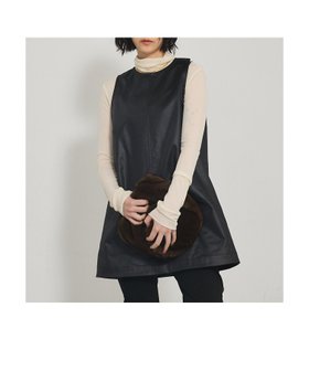 【カリテ/qualite】のレザーライクフレアージレ 人気、トレンドファッション・服の通販 founy(ファニー) ファッション Fashion レディースファッション Fashion for Women アウター Coat / Outerwear Collection トップス・カットソー Cut & Sew Tops ベスト&ジレ / 重ね着スタイル Vests & Gilets インナー Innerwear シンプル Simple, Minimal スリム Slim, Slim Fit ロング Long, Long-Length エレガント 上品 Elegant 今季 This Season, Current Season |ID:prp329100004720272