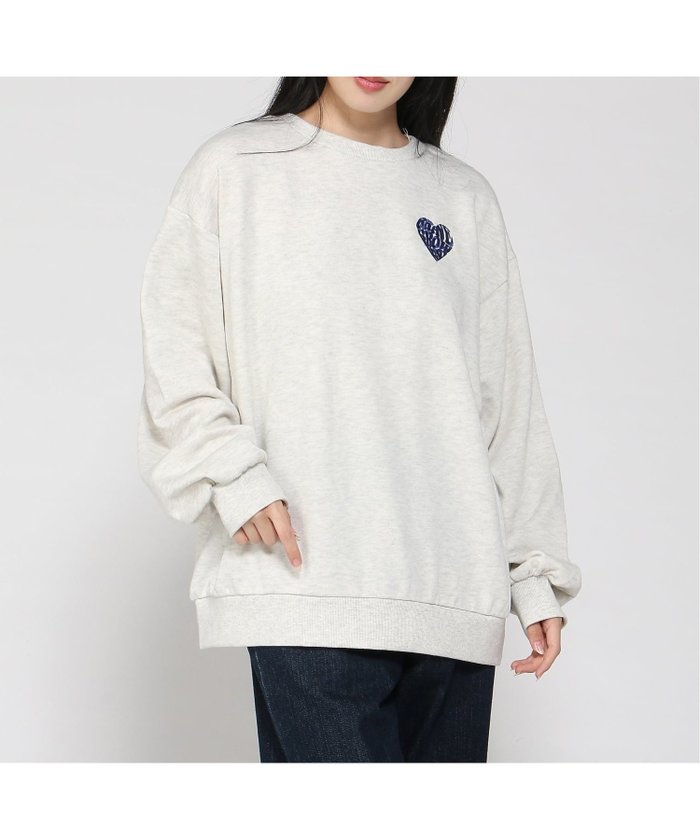 【イング/INGNI】のBackサガラハート裏毛チュニック インテリア・キッズ・メンズ・レディースファッション・服の通販 founy(ファニー) https://founy.com/ ファッション Fashion レディースファッション Fashion for Women トップス・カットソー Cut & Sew Tops おすすめ Recommended / Our Picks シンプル Simple, Minimal スマホ Smartphone, Mobile Device チュニック Tunic, Long Top フロント Front, Front Design |ID: prp329100004720440 ipo3291000000034111172