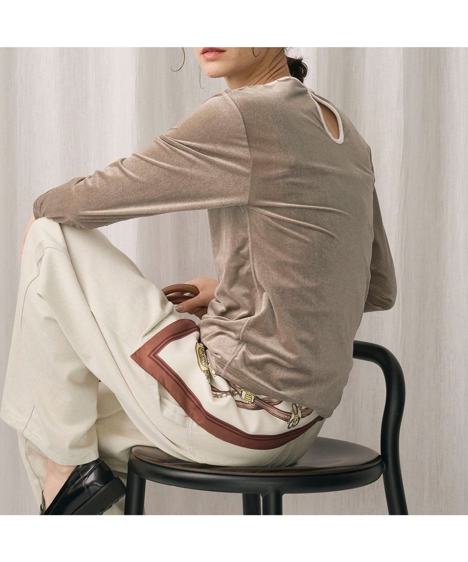 【ビューティ&ユース ユナイテッドアローズ/BEAUTY&YOUTH / UNITED ARROWS】のシアーベロア リンガーロングスリーブTシャツ 人気、トレンドファッション・服の通販 founy(ファニー) ファッション Fashion レディースファッション Fashion for Women トップス・カットソー Cut & Sew Tops シャツ・ブラウス・オフィスカジュアル Elegant Blouses & Button-Ups ロングTシャツ・Tシャツ Longline T-Shirts & Tees ベロアトップス Velour Tops / Velvet-Look Items インナー Innerwear 秋 Autumn カーディガン Cardigan, Knitwear コンパクト Compact, Small Size ジャケット Jacket, Outerwear スリーブ Sleeve, Long Sleeve / Short Sleeve トレンド Trend, Trending Now 人気 Popular, Best Seller パイピング Piping, Trim Design フォルム Silhouette, Form ロング Long, Long-Length おすすめ Recommended / Our Picks other-1|ID: prp329100004720455 ipo3291000000034578941