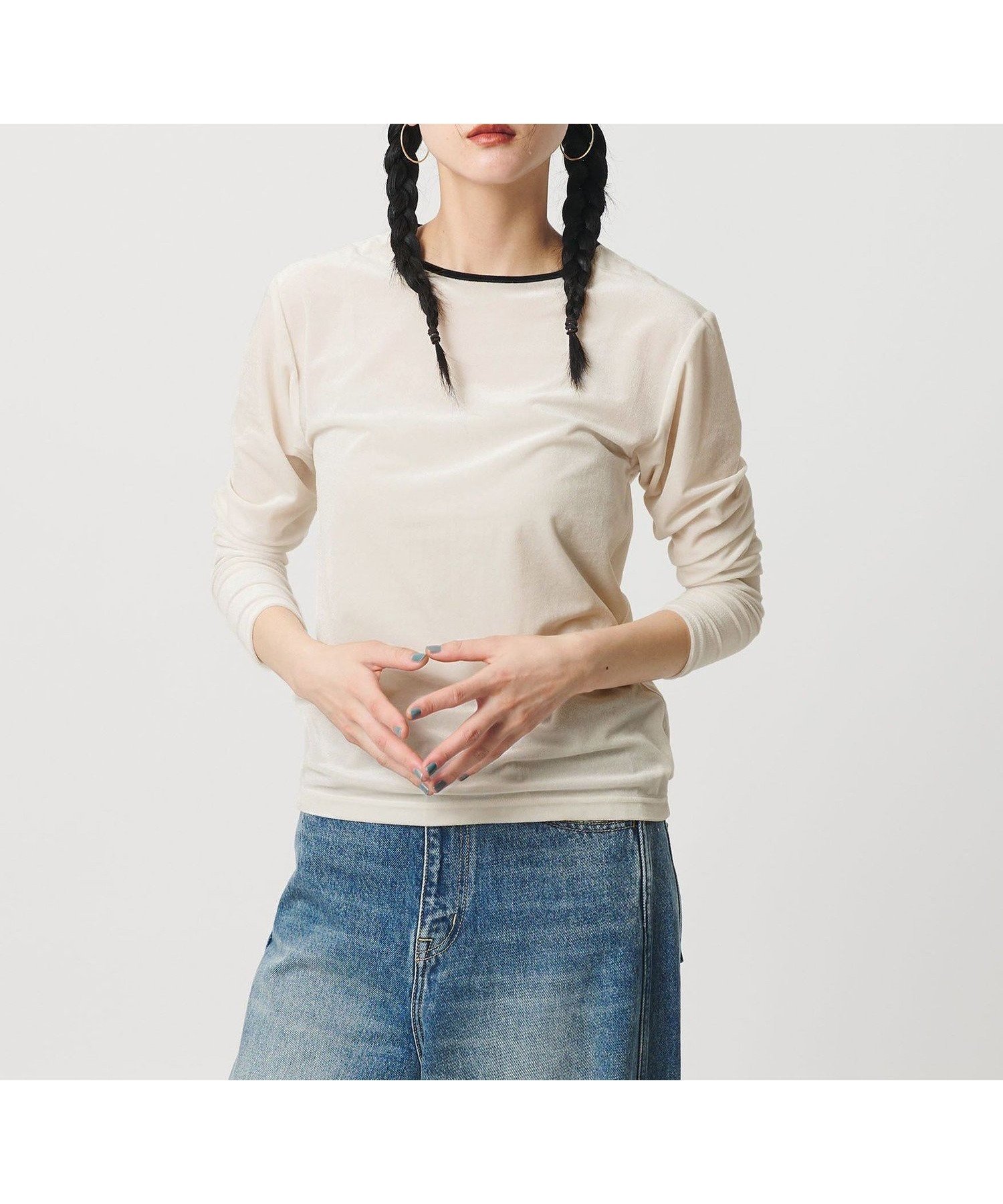【ビューティ&ユース ユナイテッドアローズ/BEAUTY&YOUTH / UNITED ARROWS】のシアーベロア リンガーロングスリーブTシャツ インテリア・キッズ・メンズ・レディースファッション・服の通販 founy(ファニー) ファッション Fashion レディースファッション Fashion for Women トップス・カットソー Cut & Sew Tops シャツ・ブラウス・オフィスカジュアル Elegant Blouses & Button-Ups ロングTシャツ・Tシャツ Longline T-Shirts & Tees ベロアトップス Velour Tops / Velvet-Look Items インナー Innerwear 秋 Autumn カーディガン Cardigan, Knitwear コンパクト Compact, Small Size ジャケット Jacket, Outerwear スリーブ Sleeve, Long Sleeve / Short Sleeve トレンド Trend, Trending Now 人気 Popular, Best Seller パイピング Piping, Trim Design フォルム Silhouette, Form ロング Long, Long-Length おすすめ Recommended / Our Picks OFF WHITE|ID: prp329100004720455 ipo3291000000034578945