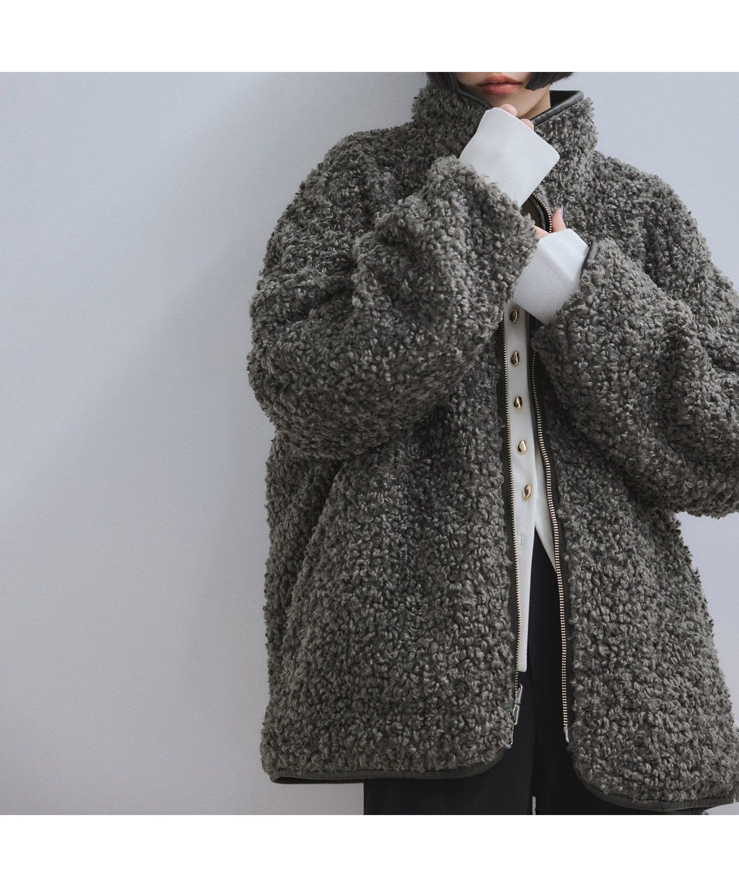 【アダム エ ロペ/ADAM ET ROPE'】の【WEB限定】リバーシブルボアブルゾン 人気、トレンドファッション・服の通販 founy(ファニー) ファッション Fashion レディースファッション Fashion for Women アウター Coat / Outerwear Collection ブルゾンジャケット・スポーティアウター Blouson Jackets コンパクト Compact, Small Size ショート Short, Short Length スタンド Stand Collar, Upright Stand スラックス Slacks, Dress Pants パイピング Piping, Trim Design フィット Fit, Slim Fit フェミニン Feminine, Girly フォルム Silhouette, Form フロント Front, Front Design ボトム Bottoms, Lower Wear ポケット Pocket, Pocket Detail ラウンド Round, Round Neck リバーシブル Reversible, Two-Sided リラックス Relax, Relaxed Fit ロング Long, Long-Length ワイド Wide, Wide Fit A/W・秋冬 Autumn/Winter おすすめ Recommended / Our Picks エレガント 上品 Elegant 2026年 2026 other-1|ID: prp329100004720846 ipo3291000000034631349