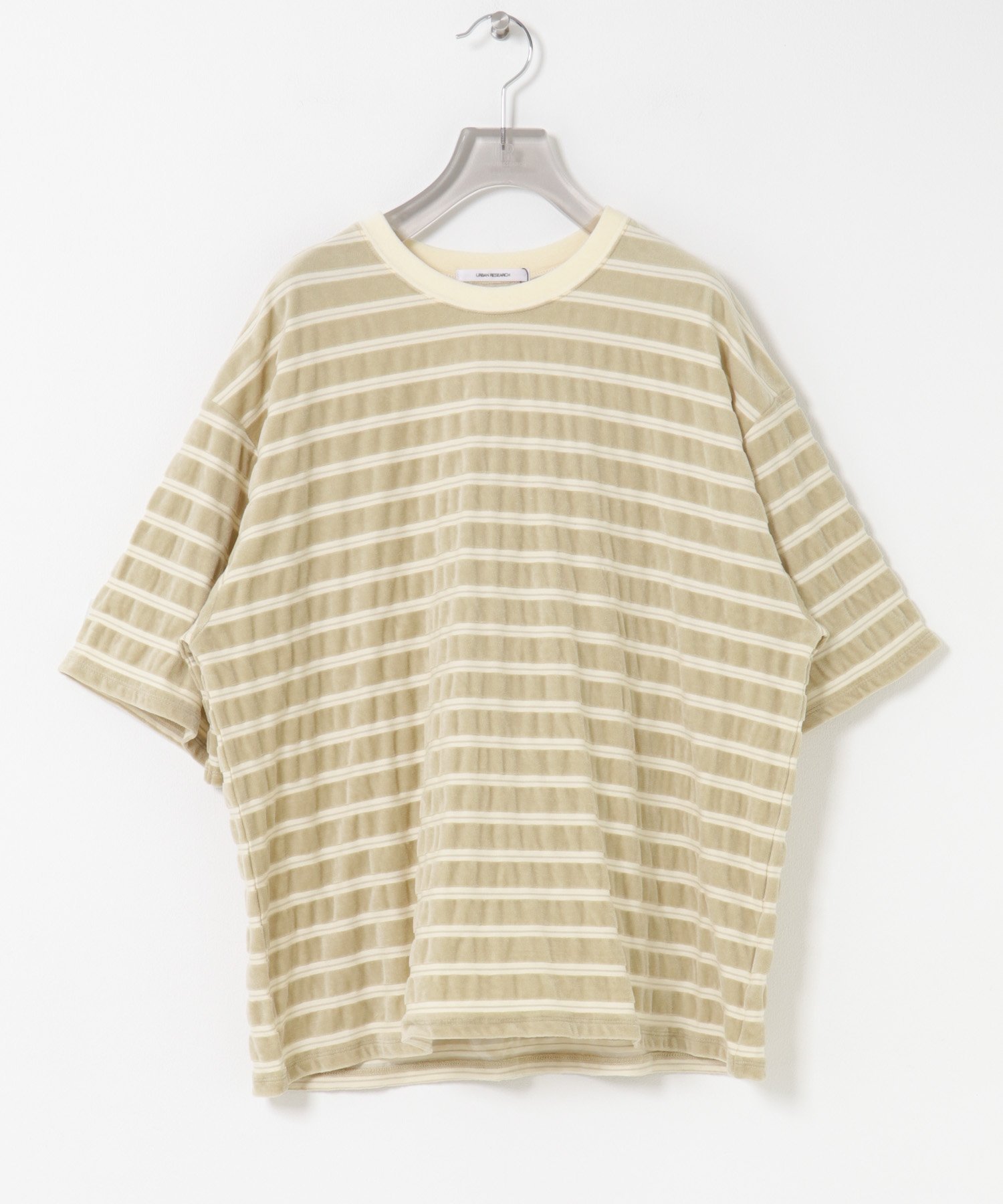 【アーバンリサーチ/URBAN RESEARCH】のベロアボーダーカットソー インテリア・キッズ・メンズ・レディースファッション・服の通販 founy(ファニー) 　ファッション　Fashion　レディースファッション　Fashion for Women　トップス・カットソー　Cut & Sew Tops　カットソー・ベーシックTシャツ　Cut-and-Sewn Tops / Stretch Tees & Basics　ベロアトップス　Velour Tops / Velvet-Look Items　2025年　2025　2025-2026秋冬・A/W　Autumn/Winter 2025–26 AW25–26　冬　Winter / This Winter　おすすめ　Recommended / Our Picks　カットソー　Cut and Sewn Top　シンプル　Simple, Minimal　スリーブ　Sleeve, Long Sleeve / Short Sleeve　ハーフ　Half, Half-Length　ベロア　Velour, Soft Velvet　ボーダー　Border, Stripe　エレガント 上品　Elegant　無地　Plain, Solid Color　A/W・秋冬　Autumn/Winter　BEIGE|ID: prp329100004721038 ipo3291000000034117275
