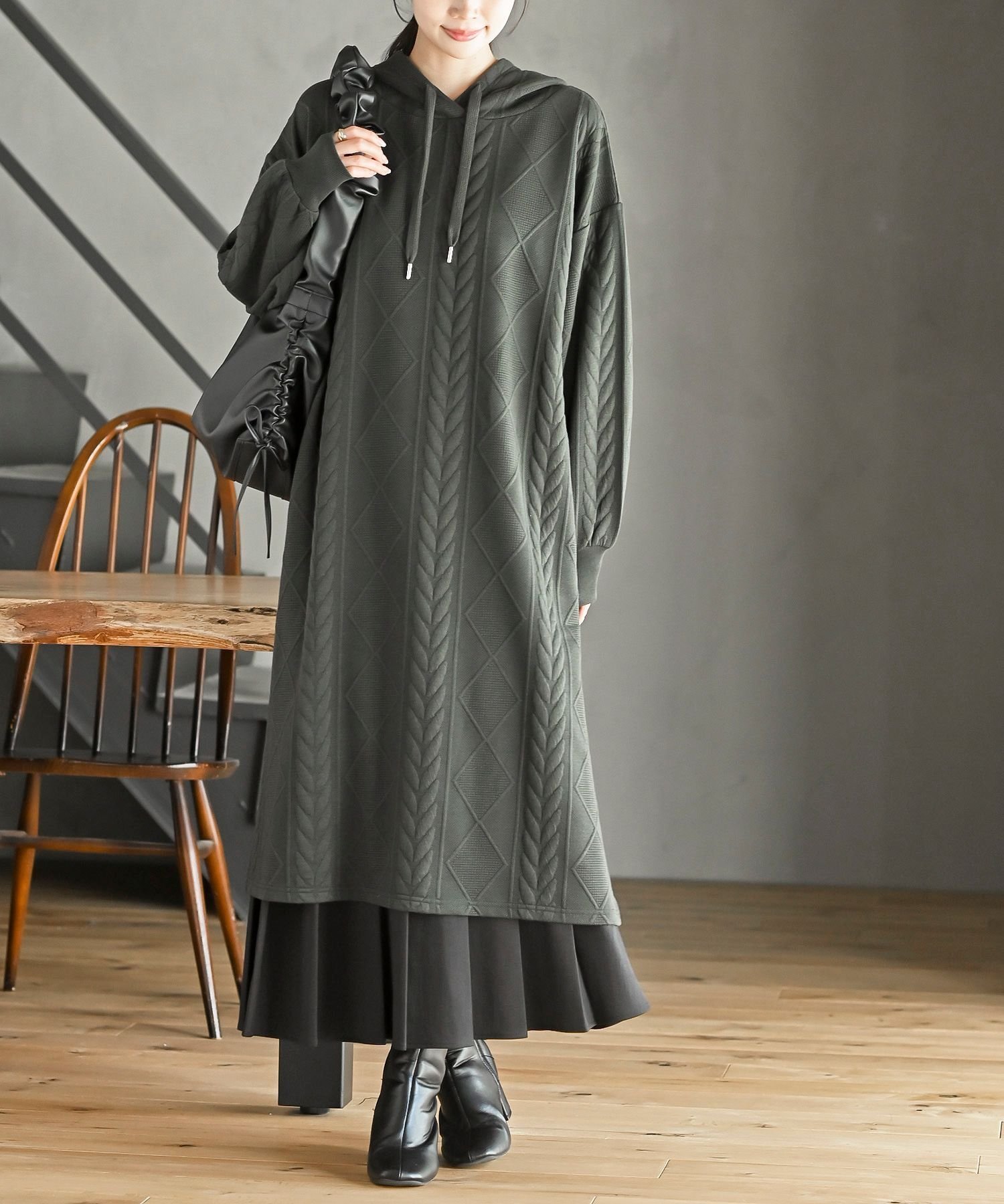 【アールピーエス/rps】のケーブル柄パーカーワンピース インテリア・キッズ・メンズ・レディースファッション・服の通販 founy(ファニー) ファッション Fashion レディースファッション Fashion for Women ワンピース Dresses おすすめ Recommended / Our Picks ストレッチ Stretch, Stretchy Fabric チュニック Tunic, Long Top パーカー Hoodie, Parka リラックス Relax, Relaxed Fit エレガント 上品 Elegant 再入荷 Restock / Back in Stock カーキ|ID: prp329100004721046 ipo3291000000034589784