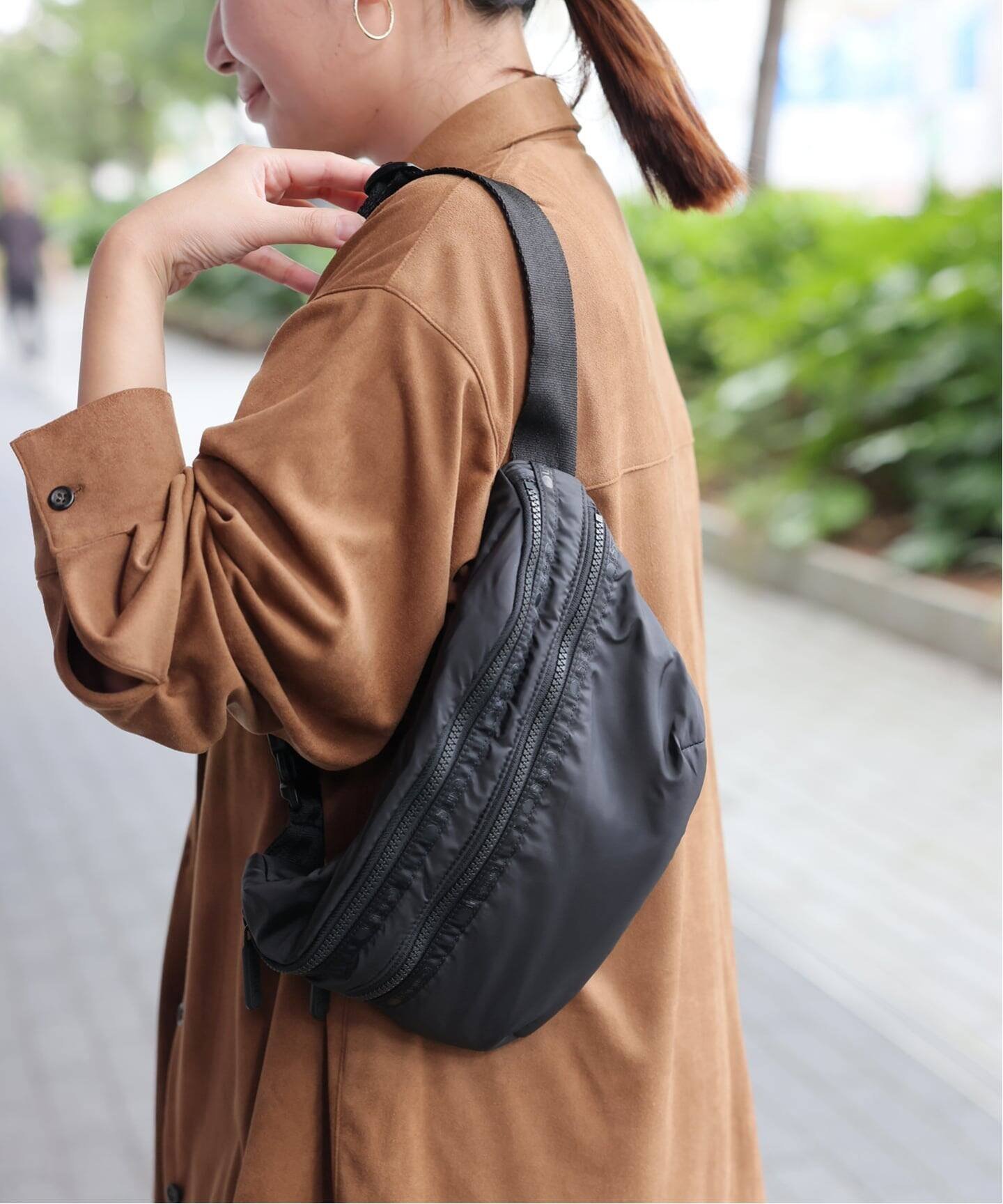 【ジャーナルスタンダード/JOURNAL STANDARD】の《追加》別注【LeSportsac*JOURNAL STANDARD】HERITAGE BELT BAG インテリア・キッズ・メンズ・レディースファッション・服の通販 founy(ファニー) ファッション Fashion レディースファッション Fashion for Women バッグ Bags スポーツウェア Functional & Stylish Sportswear スポーツバッグ・ジム用ポーチ・バックパック Gym Bag / Sports Backpack / Pouch for Training コレクション Collection, Seasonal Line スマート Smart, Elegant ニューヨーク New York, NYC Style プリント Print, Printed Pattern 別注 Limited Edition, Custom Order 冬 Winter / This Winter エレガント 上品 Elegant ブラック|ID: prp329100004721110 ipo3291000000034570578