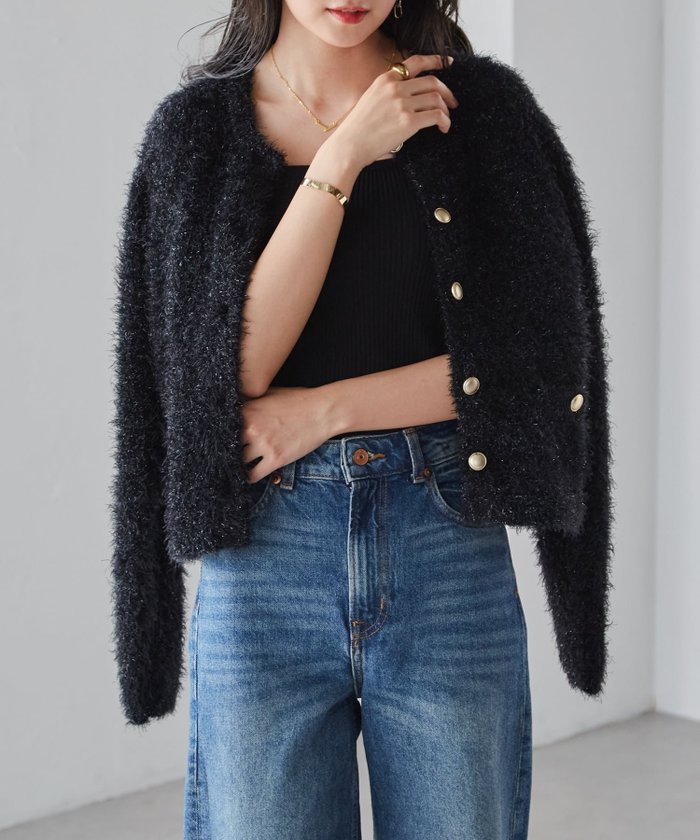 【ラナン/Ranan】のRanan/ゴールドボタンラメフェザーカーディガン インテリア・キッズ・メンズ・レディースファッション・服の通販 founy(ファニー) https://founy.com/ ファッション Fashion レディースファッション Fashion for Women トップス・カットソー Cut & Sew Tops カーディガン・羽織り Layered Style Cardigans カーディガン Cardigan, Knitwear ショート Short, Short Length スラックス Slacks, Dress Pants デニム Denim, Jeans Material バランス Balance, Style Balance フェザー Feather, Feather Detail フロント Front, Front Design ボトム Bottoms, Lower Wear ポケット Pocket, Pocket Detail 羽織 Haori, Light Jacket リブニット Rib Knit, Ribbed Knit おすすめ Recommended / Our Picks エレガント 上品 Elegant ビジネス 仕事 通勤 Business / Work / Commuting |ID: prp329100004721378 ipo3291000000034212489