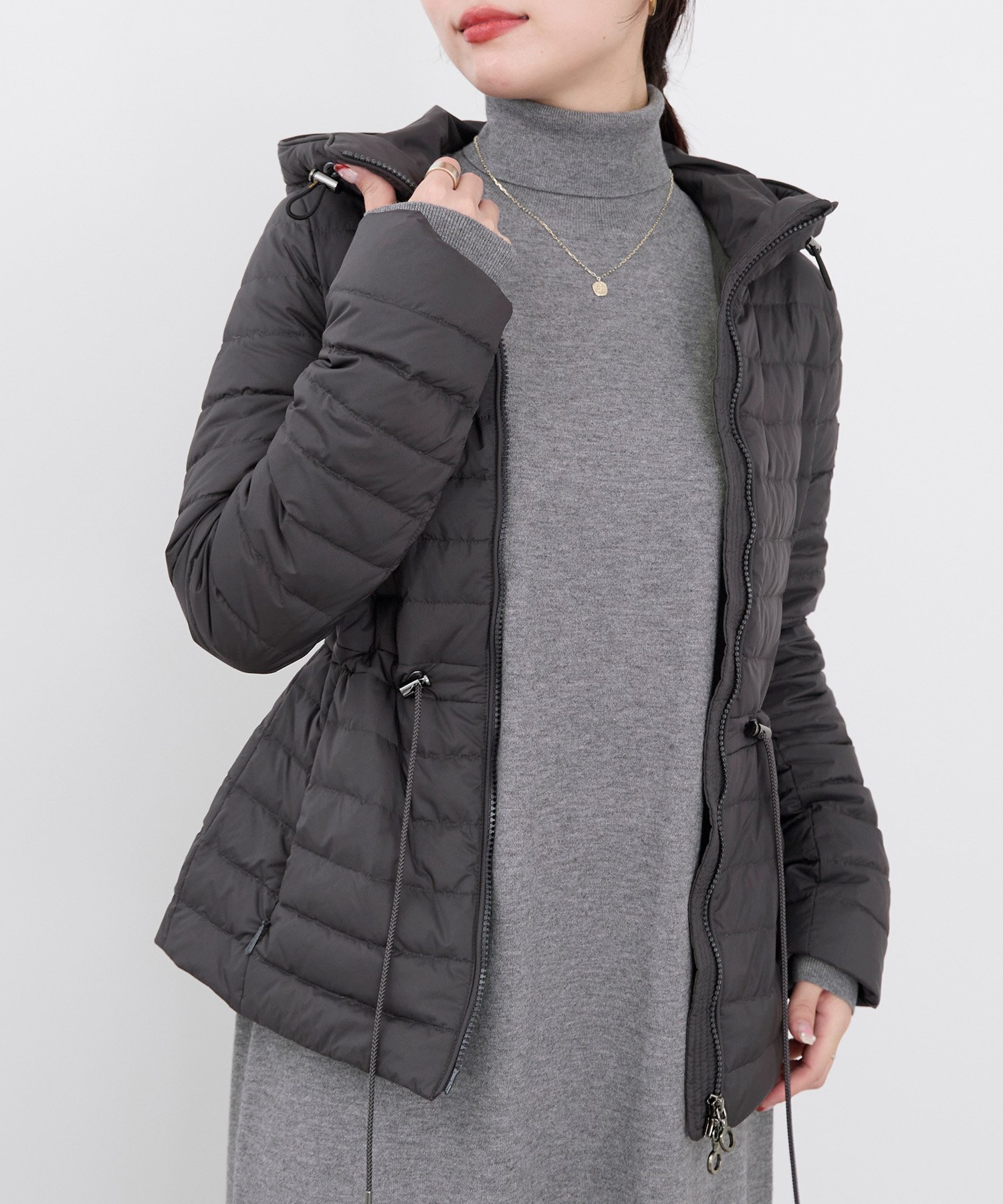 【マイカ ディール/MICA & DEAL】の【TATRAS】ショート丈ダウンジャケット-ハーヴ 人気、トレンドファッション・服の通販 founy(ファニー) 　ファッション　Fashion　レディースファッション　Fashion for Women　アウター　Coat / Outerwear Collection　レディースジャケット・軽アウター　Jackets　イタリア　Italy　インナー　Innerwear　コレクション　Collection, Seasonal Line　今季　This Season, Current Season　軽量　Lightweight, Ultra Light　シェイプ　Shape, Slim Fit　ショート　Short, Short Length　ジャケット　Jacket, Outerwear　スピンドル　Spindle, Drawcord　スリット　Slit, Slit Detail　ダウン　Down, Puffer　人気　Popular, Best Seller　フィット　Fit, Slim Fit　ミラノ　Milano Style, Italian-Inspired　ラグジュアリー　Luxury, Elegant　おすすめ　Recommended / Our Picks　エレガント 上品　Elegant　 other-1|ID: prp329100004721396 ipo3291000000034121251
