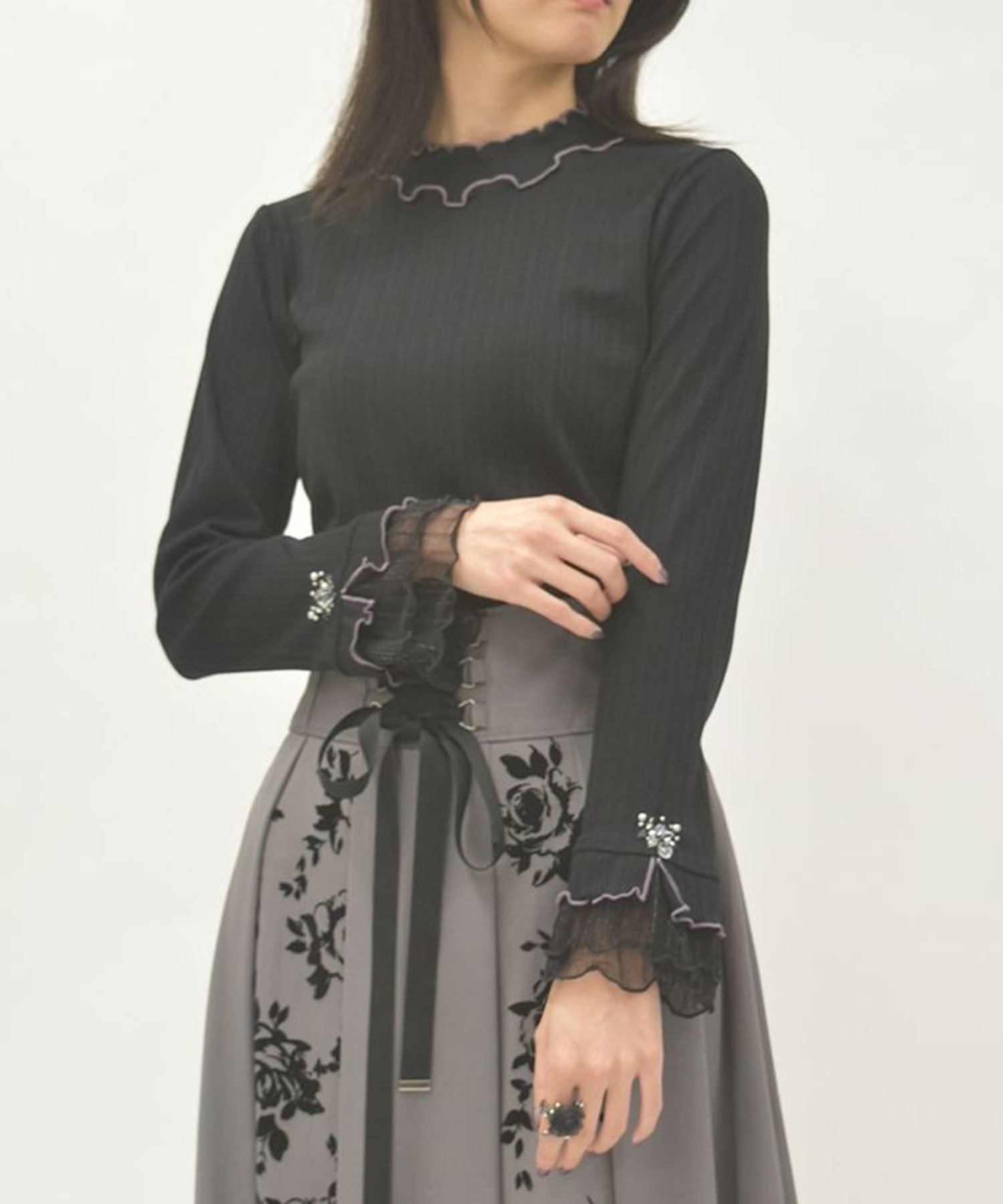 【アクシーズファム/axes femme】のラメチュールメロープルオーバー インテリア・キッズ・メンズ・レディースファッション・服の通販 founy(ファニー)  ファッション Fashion レディースファッション Fashion for Women トップス・カットソー Cut & Sew Tops カジュアルプルオーバー・ニットトップス Pullovers & Knit Tops / Casual Pullovers インナー Innerwear 秋 Autumn カラフル Colorful Design ストライプ Stripe, Striped Pattern スリット Slit, Slit Detail パープル Purple, Violet パール Pearl, Pearl Accent ビジュー Bijou, Jewel-like Accent フリル Frill, Ruffle ワンポイント One Point, Statement Accent 冬 Winter / This Winter おすすめ Recommended / Our Picks 黒|ID: prp329100004721695 ipo3291000000034353509
